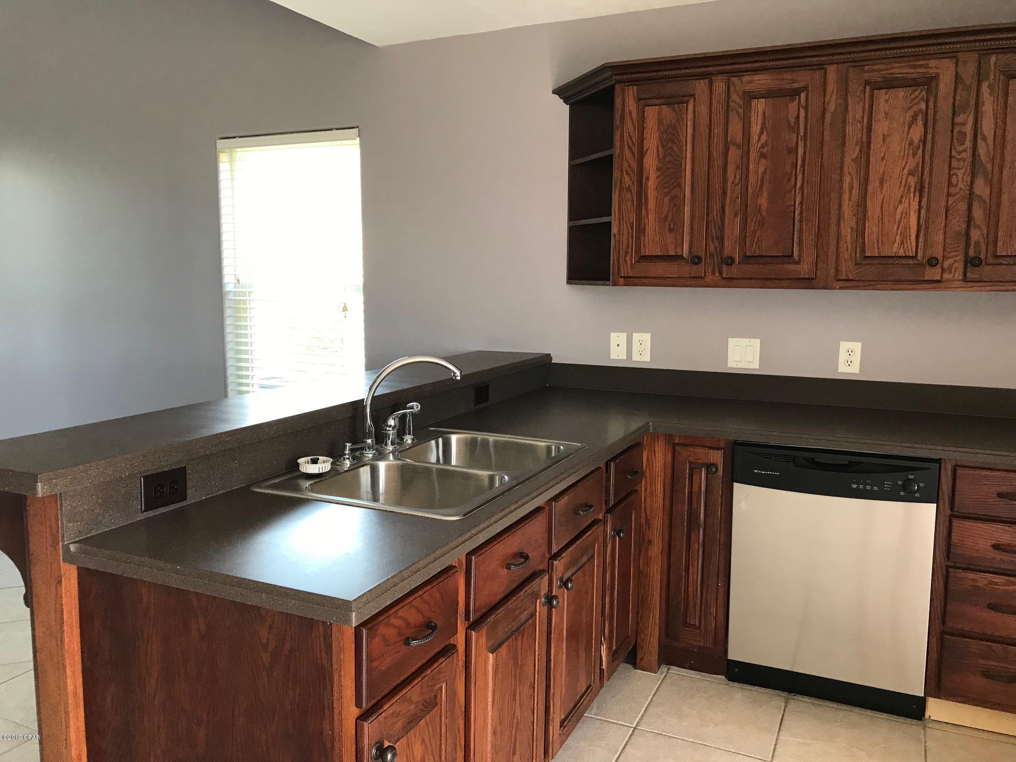 Ashlee Manor - Residential