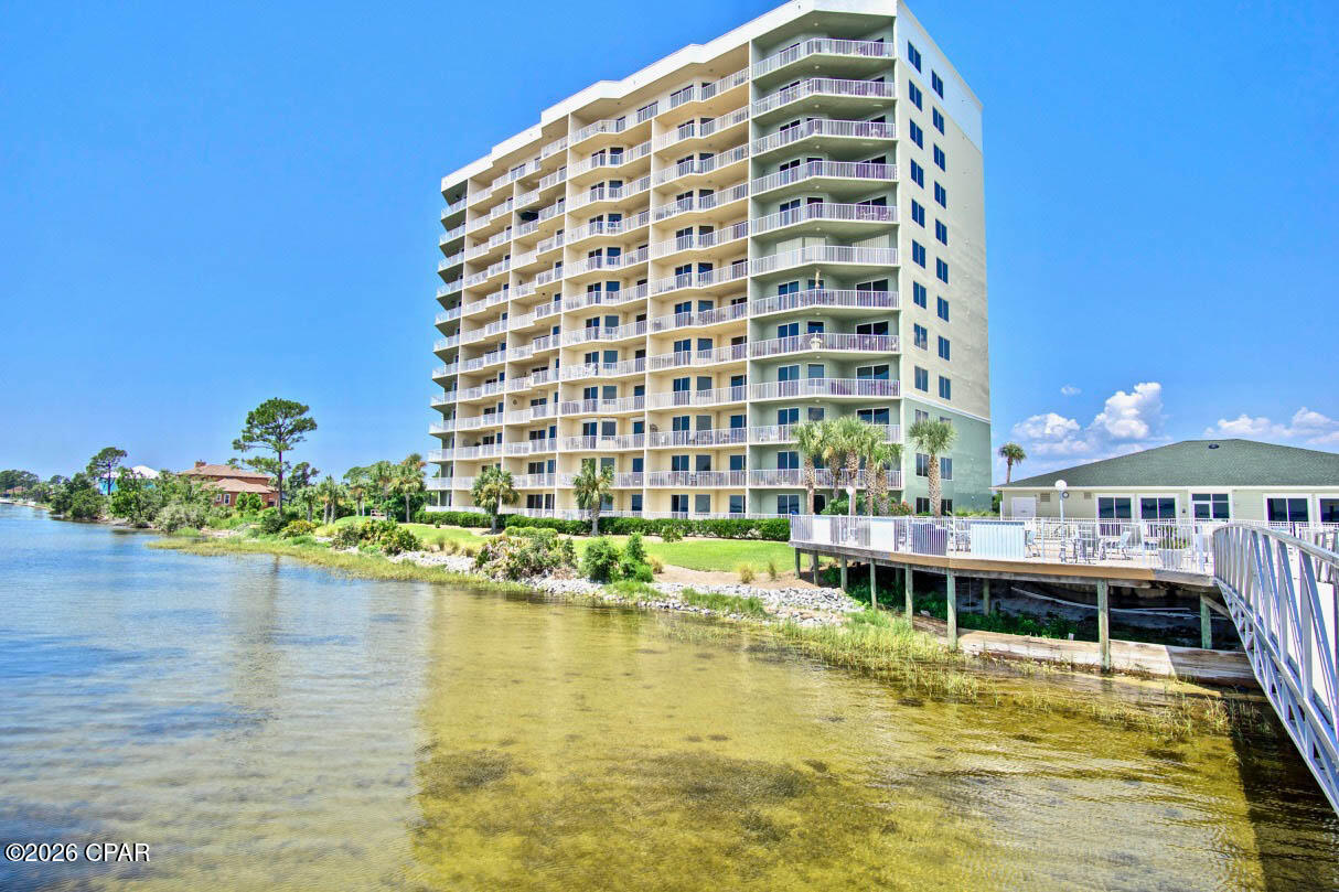 Hibiscus By The Bay - Residential