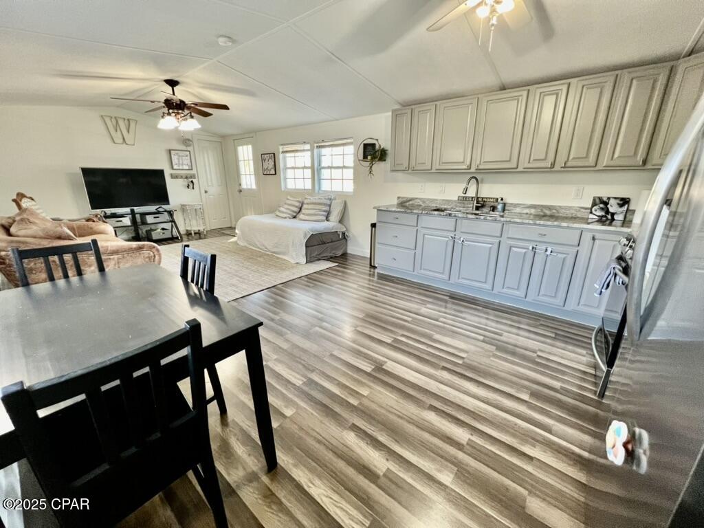 Oakwood Lakes - Residential