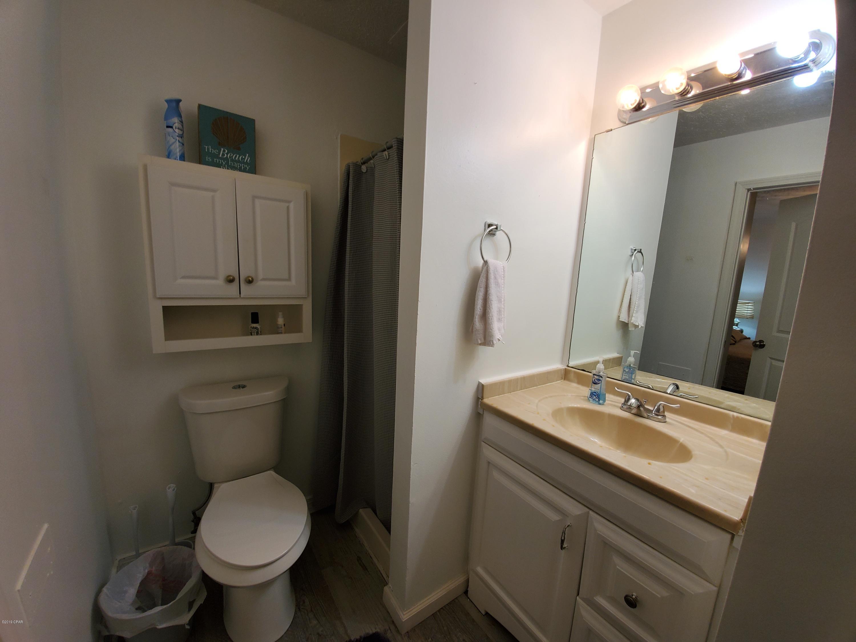 Greenwood Estates 5 - Residential Lease