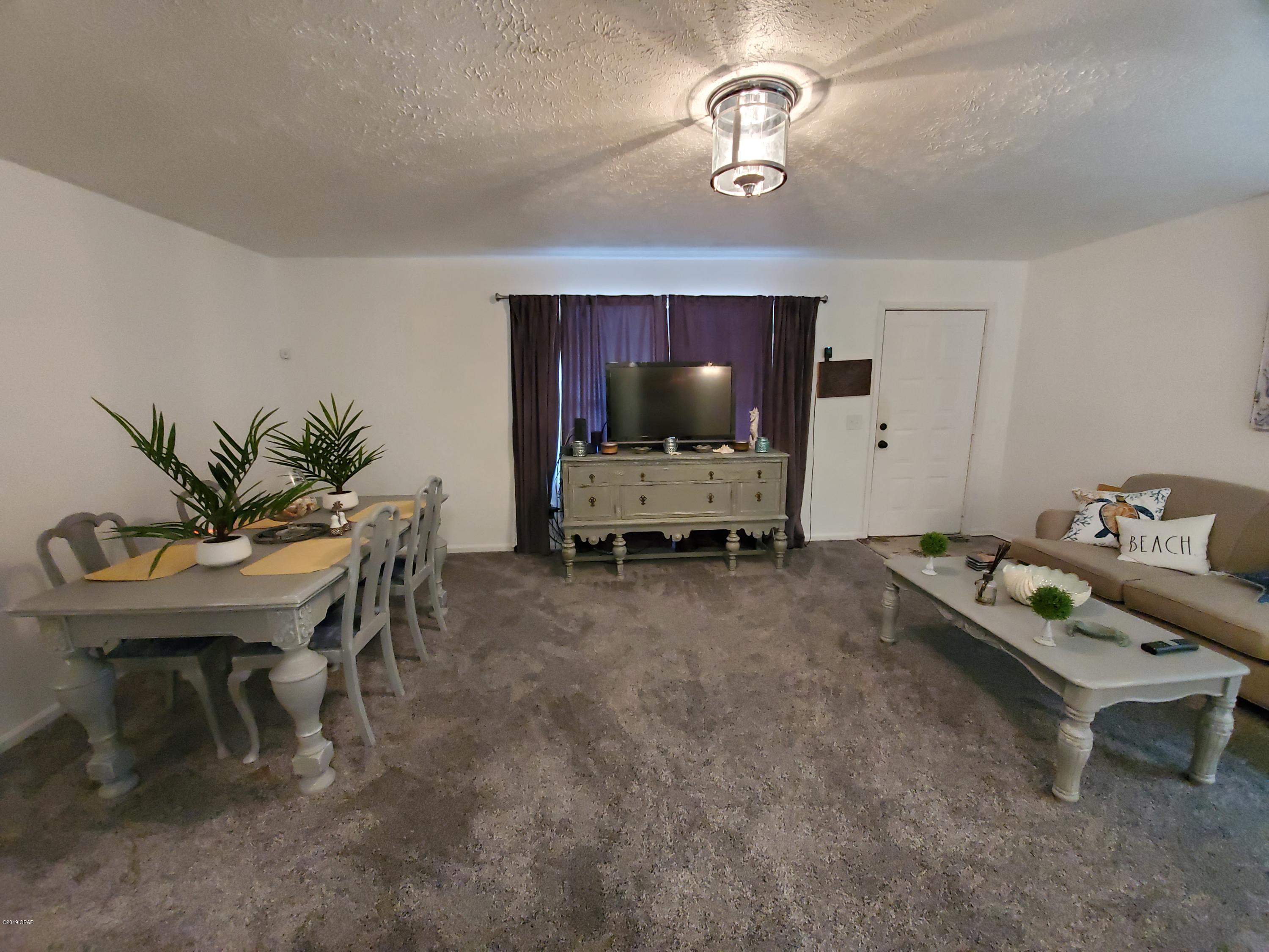 Greenwood Estates 5 - Residential Lease