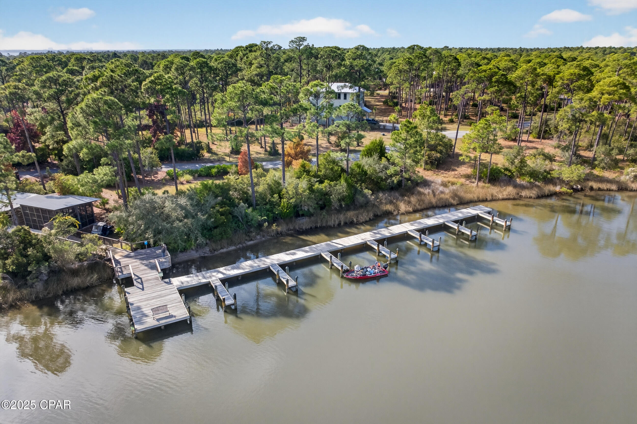 Rivercamps On Crooked Creek - Residential