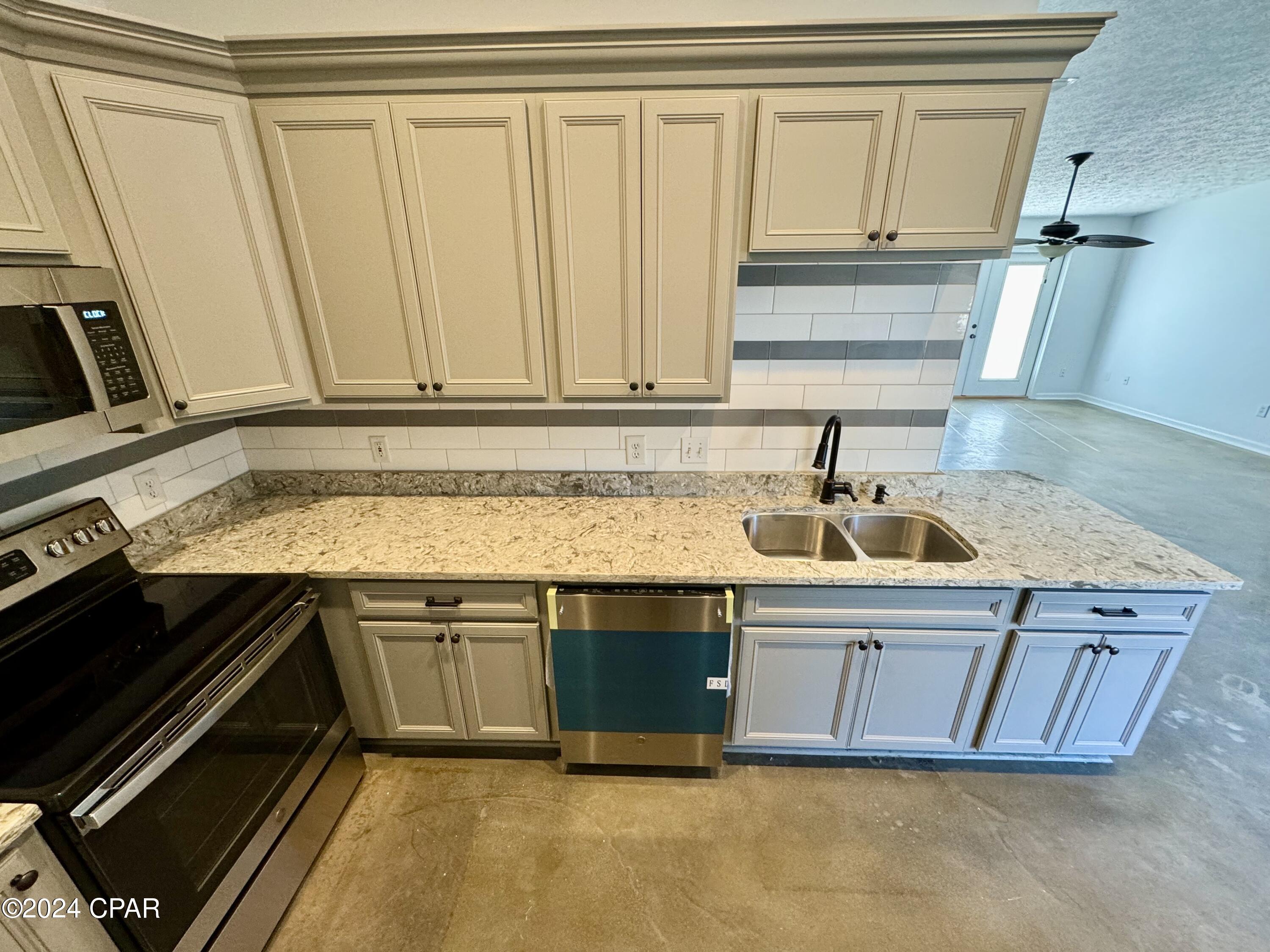 Emerald Lake Estates - Residential