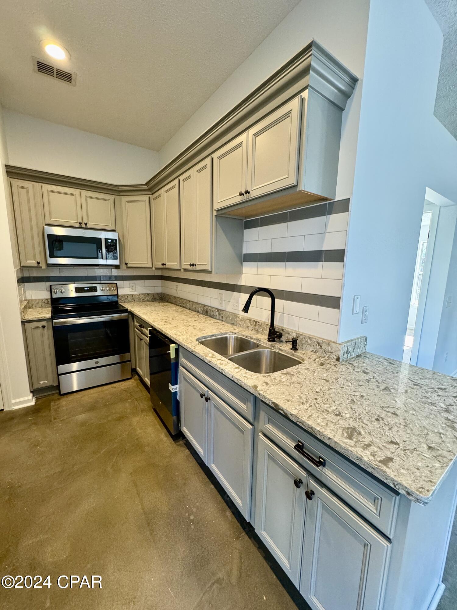 Emerald Lake Estates - Residential