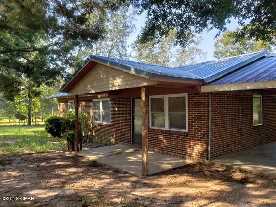Welcome home to this 3 bedroom, 1 bath on 22.35 acres.  This property has so much potential.  Farming and animals are allowed. Seller will consider selling home and less land. 

Some upgrades have been done with some newer windows put in this year.   Quiet farming area. This home is a great place to start!