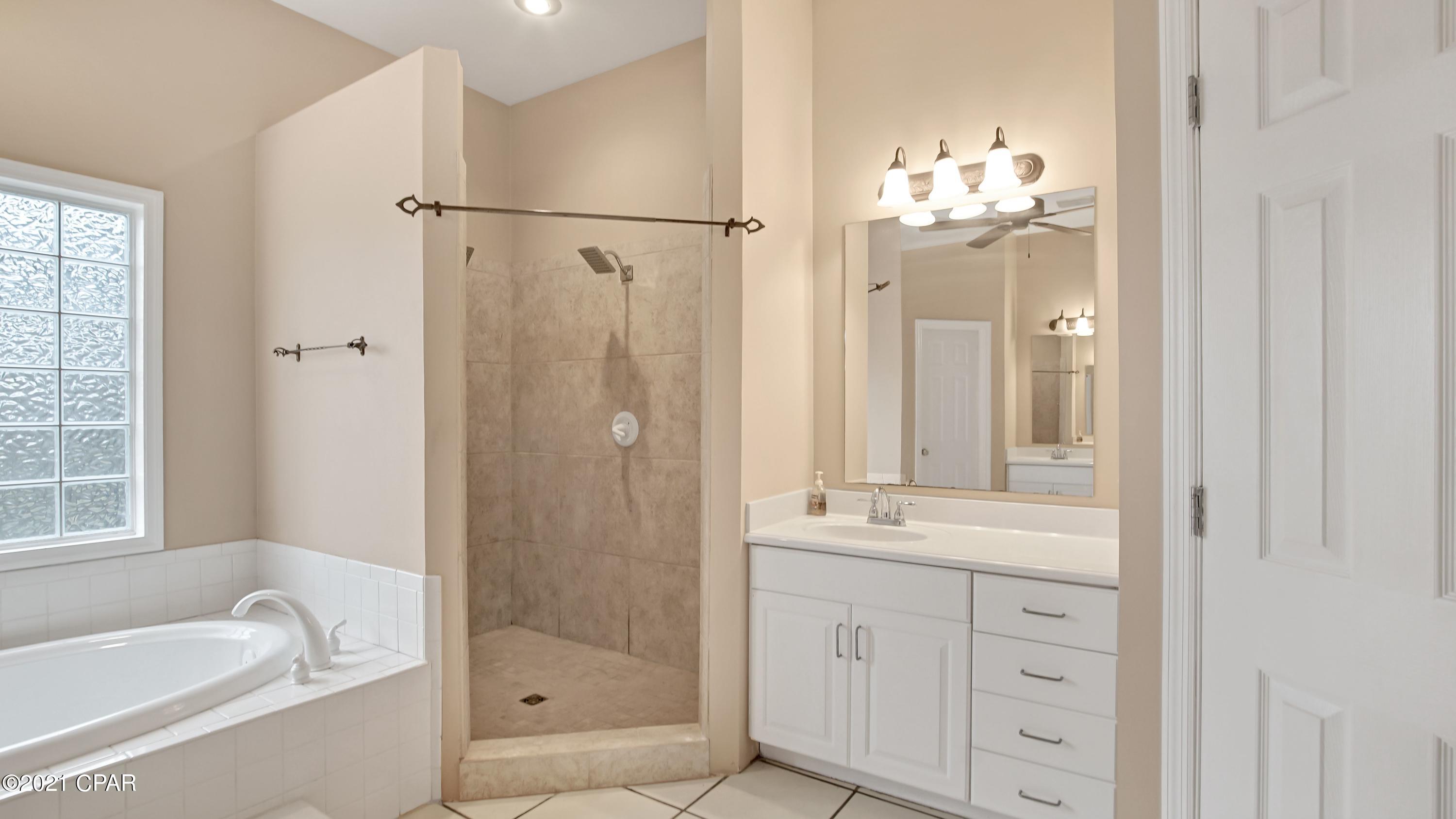 Mowat Highlands Ph X - Residential