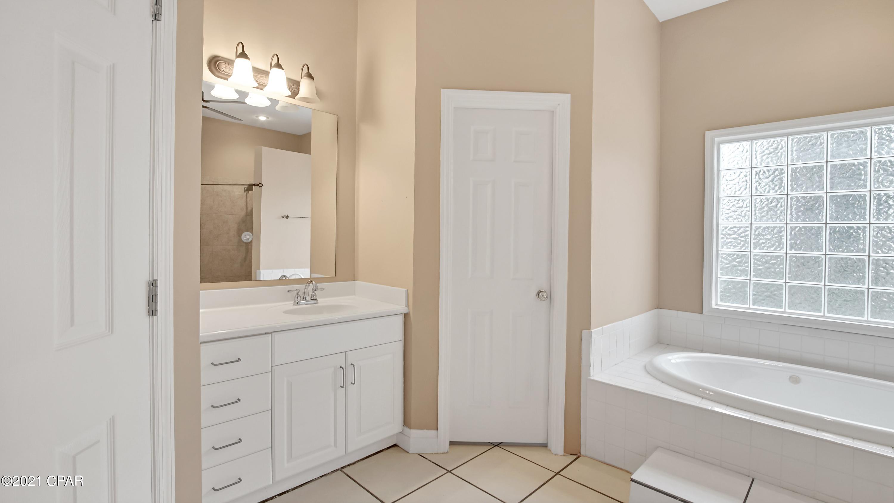 Mowat Highlands Ph X - Residential