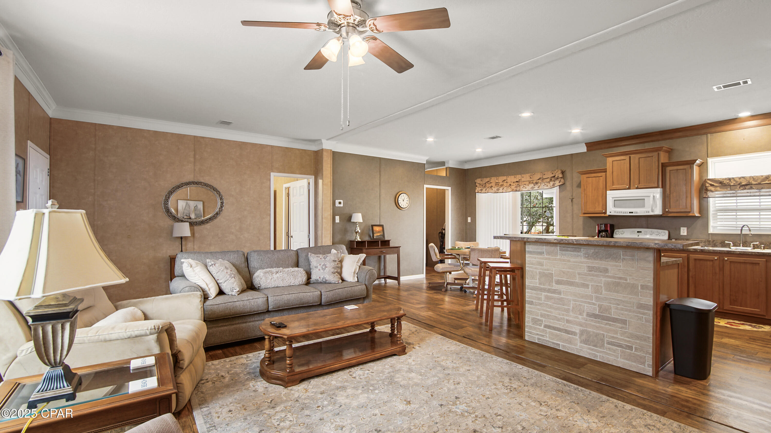 Bahama Heights - Residential Lease