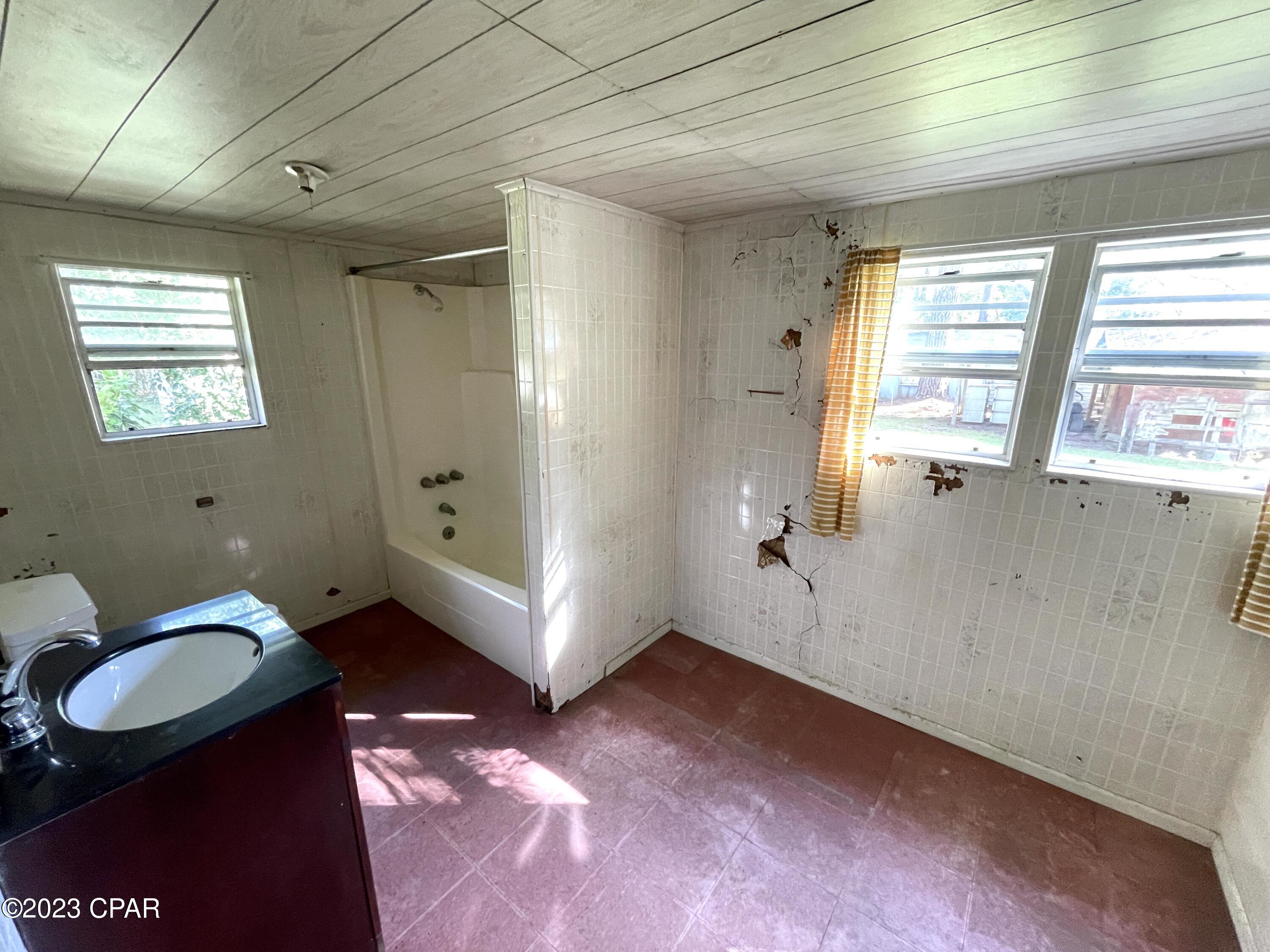 Bonifay - Residential