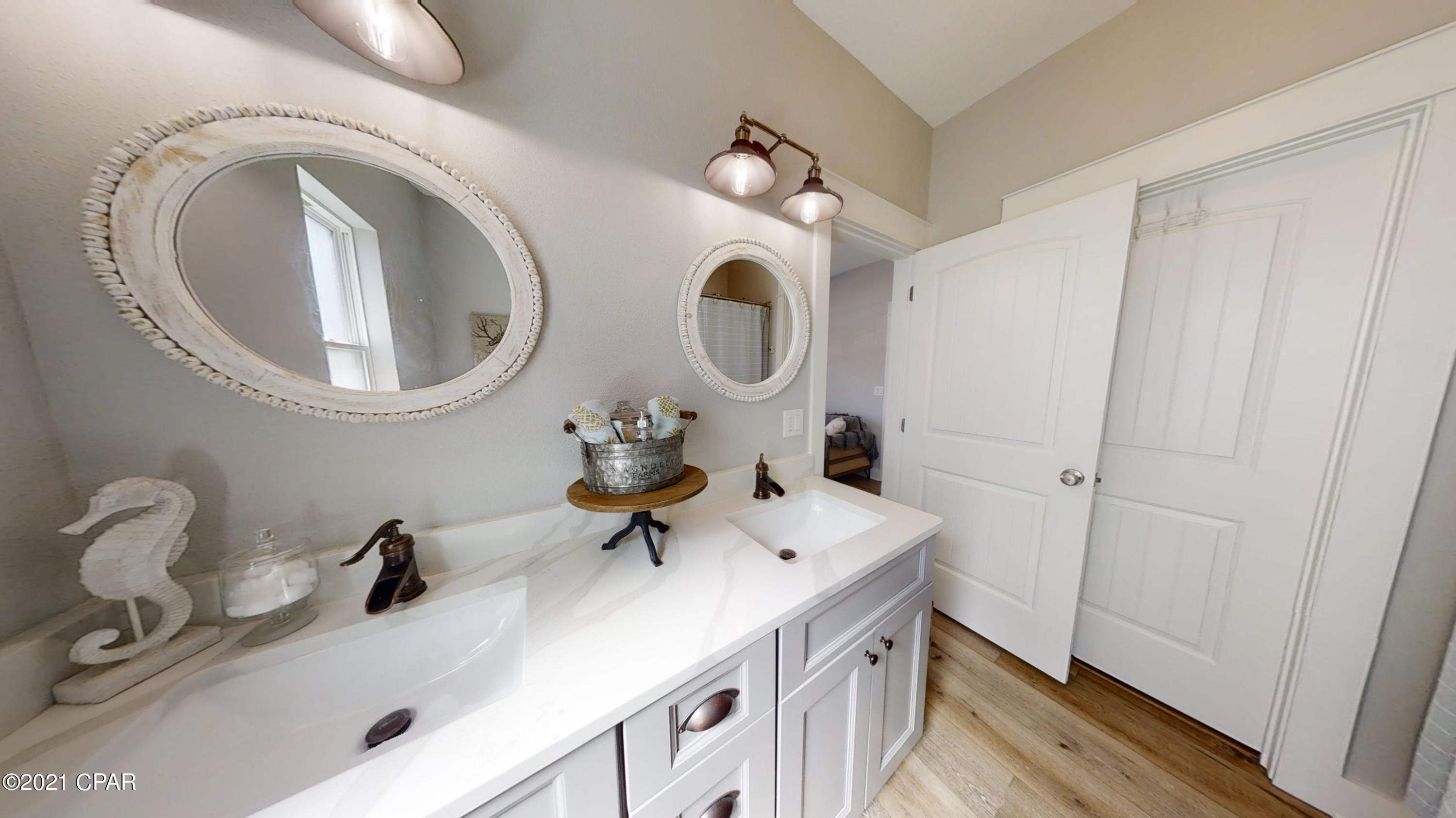 Magnolia Bay Club - Residential