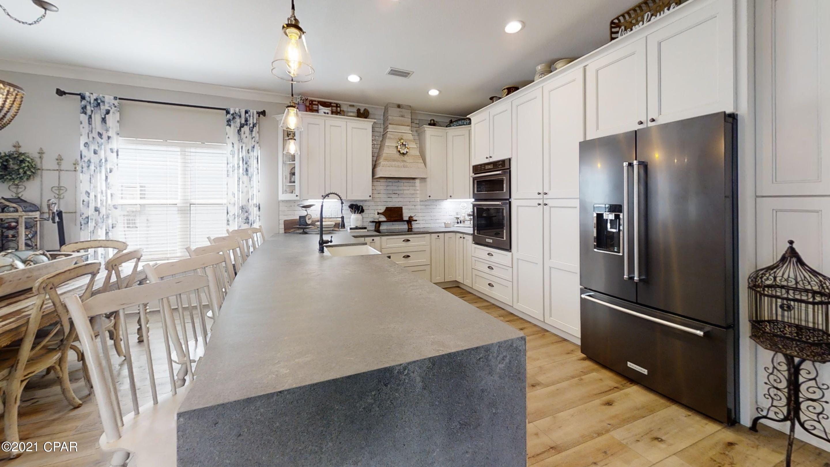 Magnolia Bay Club - Residential