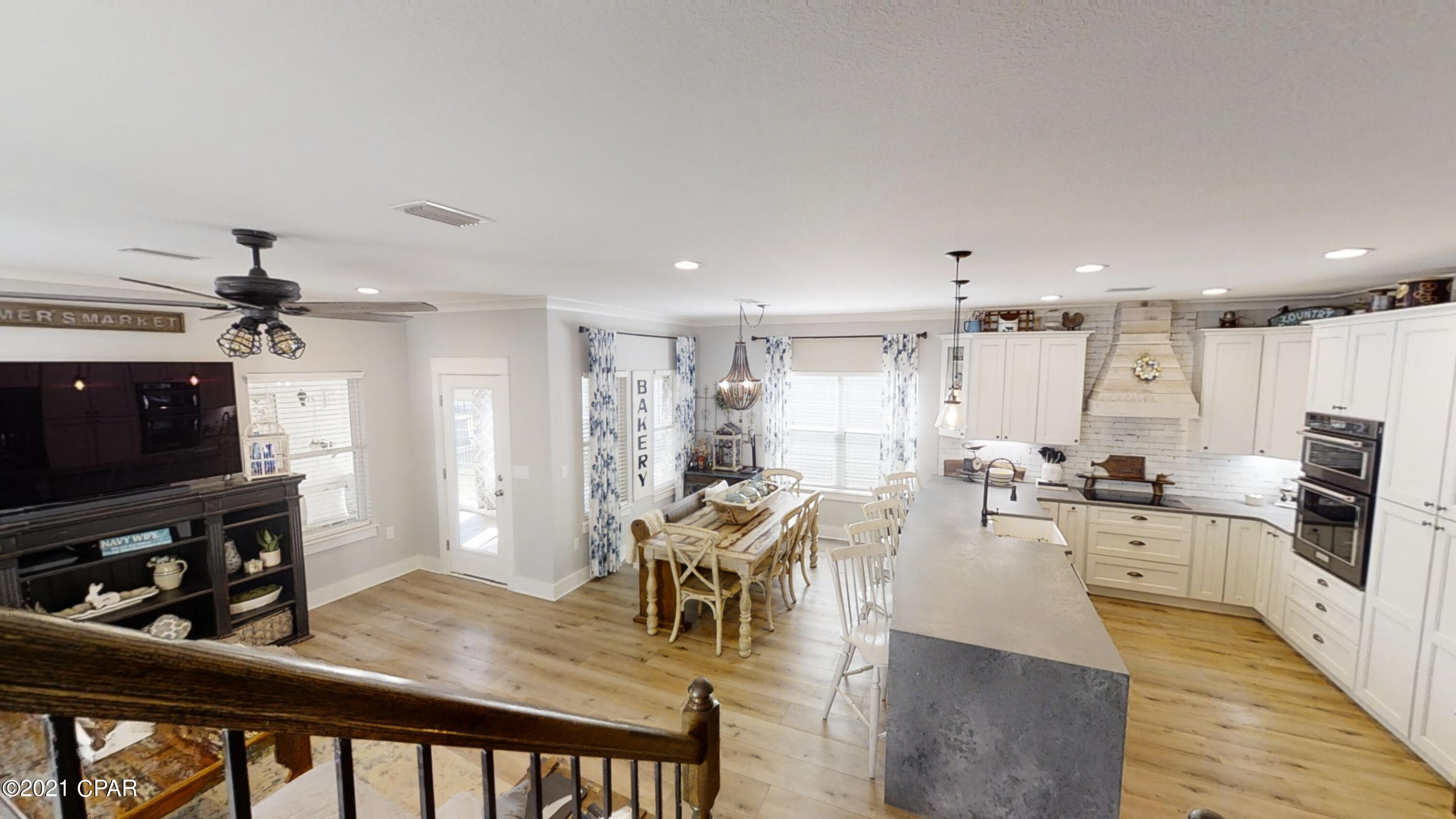 Magnolia Bay Club - Residential