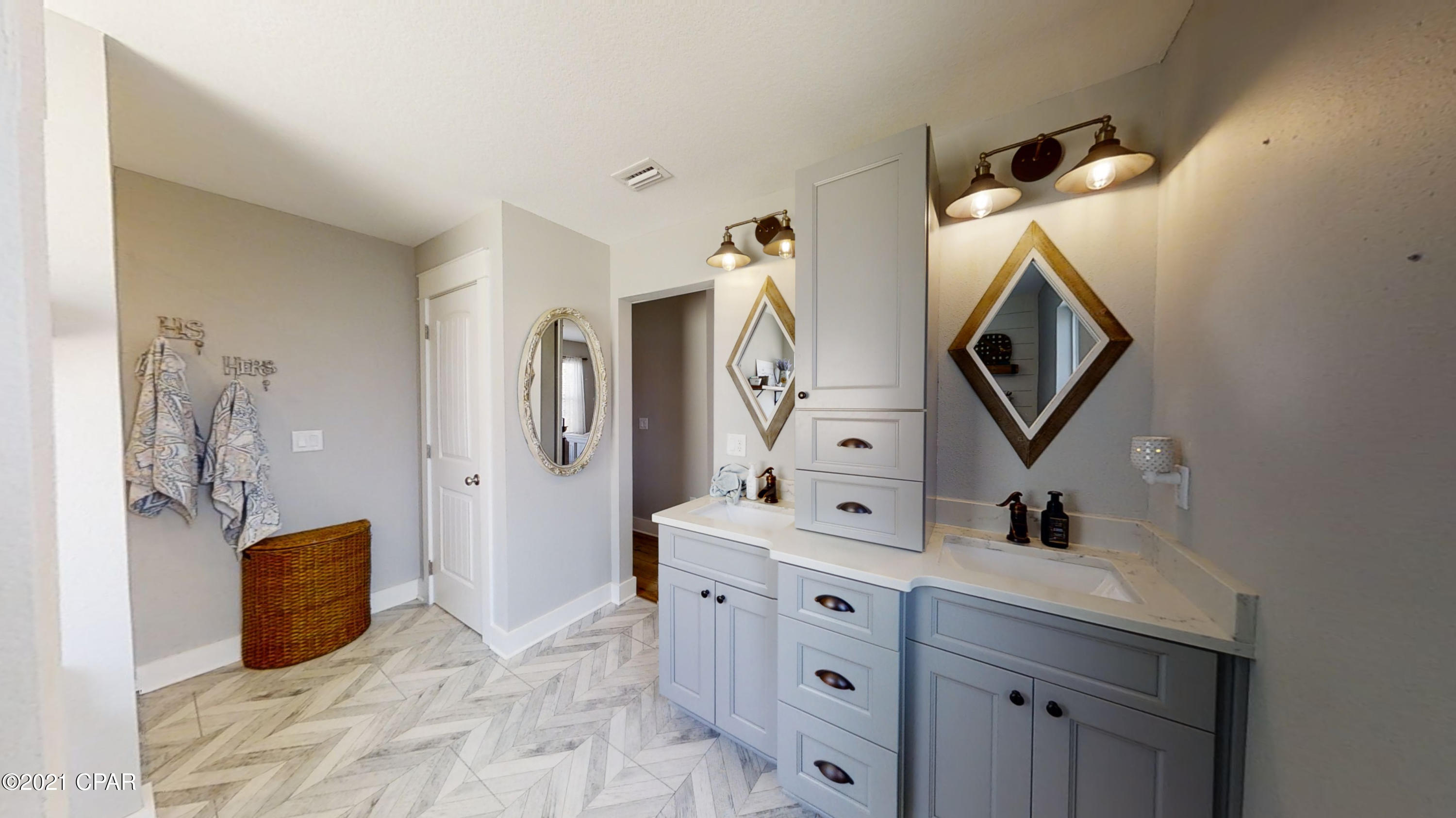 Magnolia Bay Club - Residential