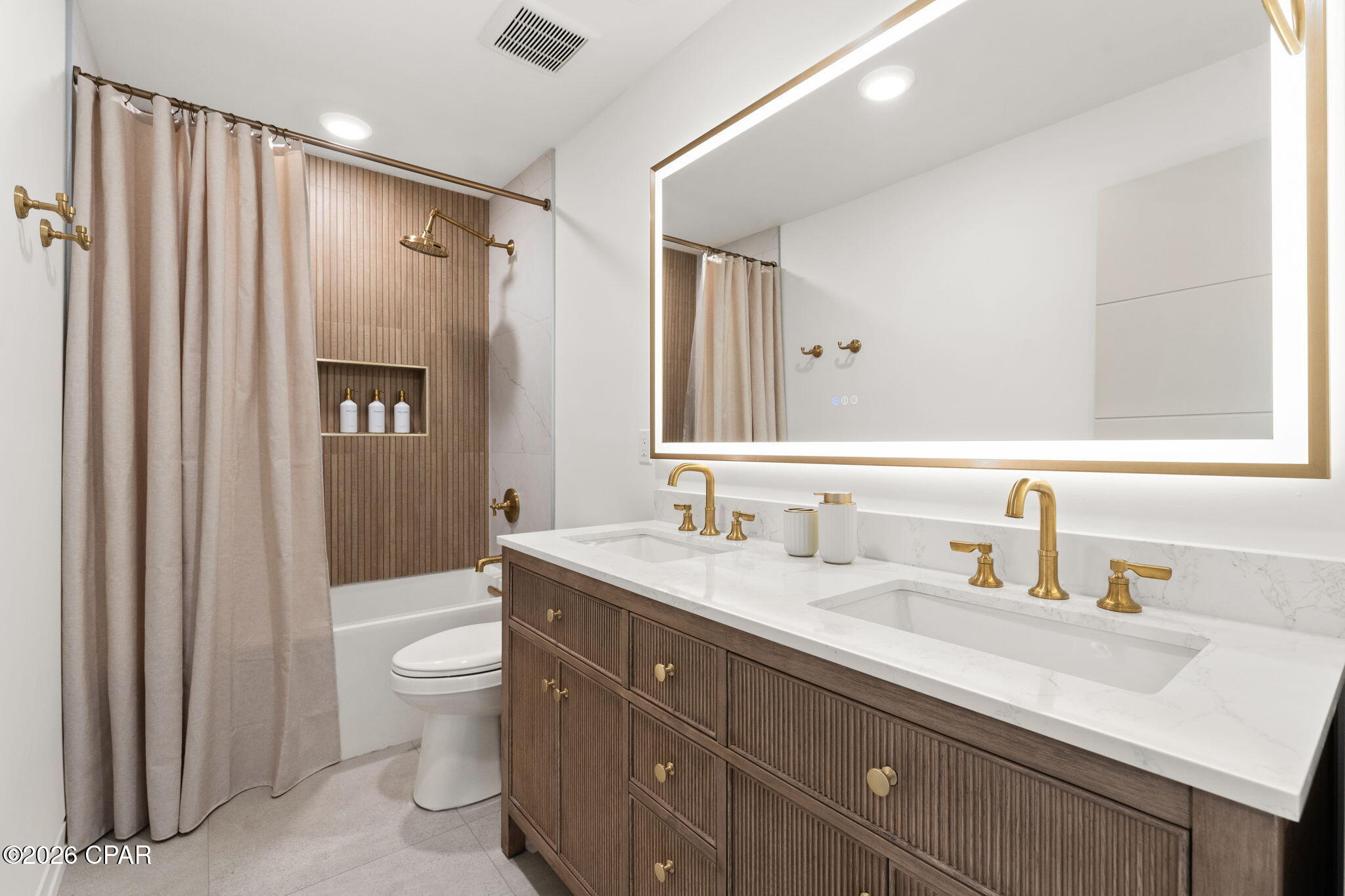 Laketown Wharf - Residential