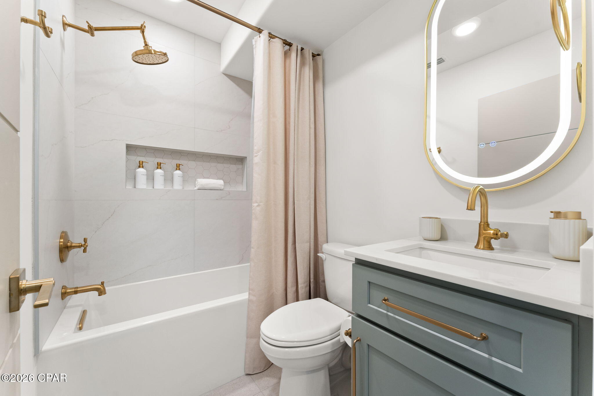 Laketown Wharf - Residential