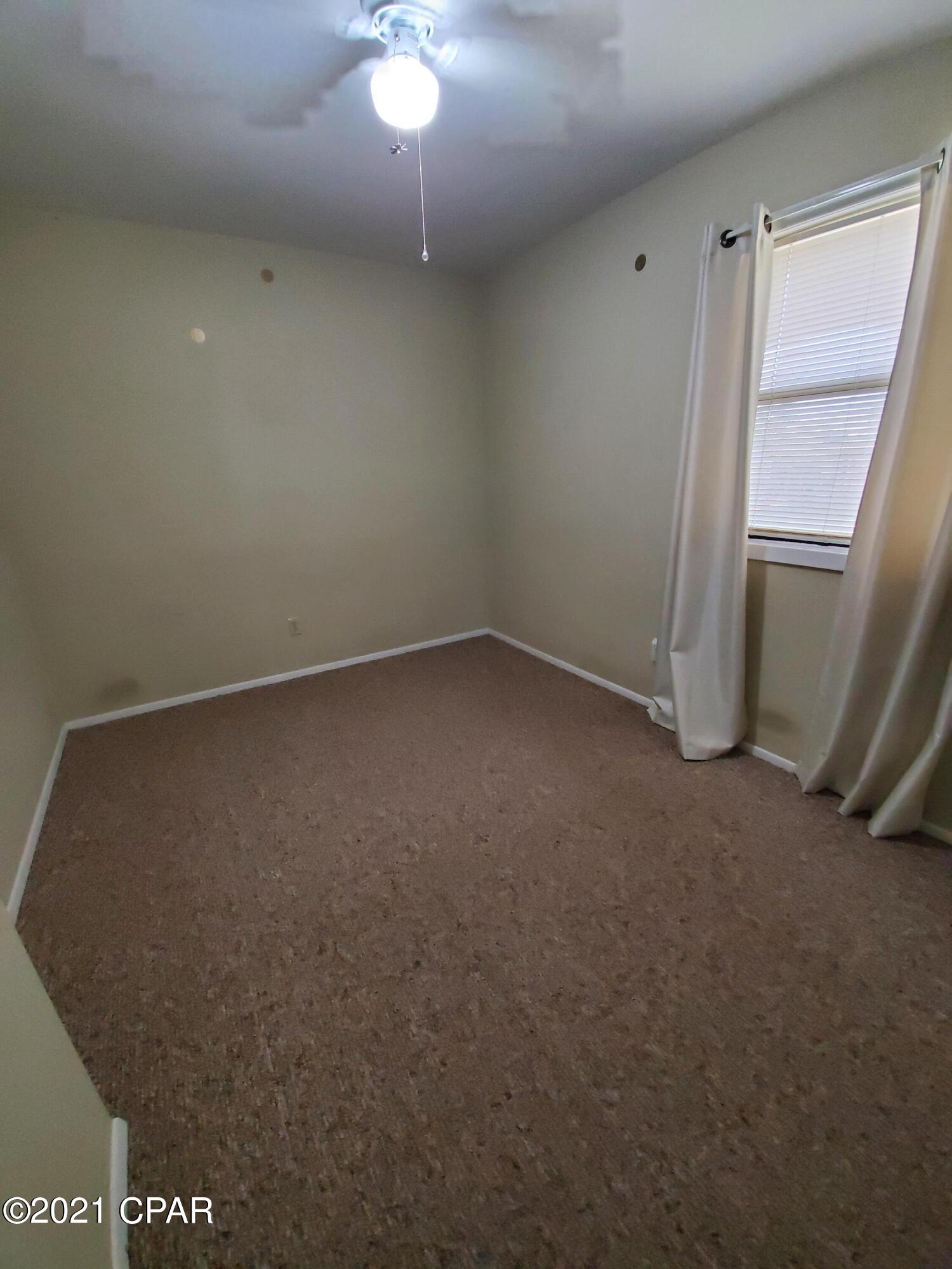 Hentz 1st Add Unit B - Residential