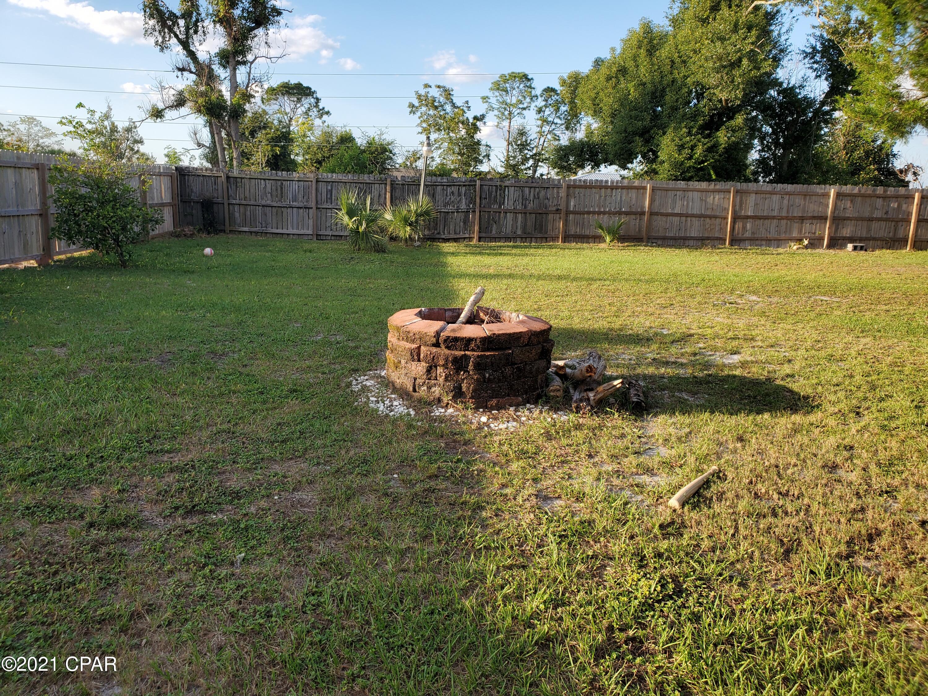 Hentz 1st Add Unit B - Residential