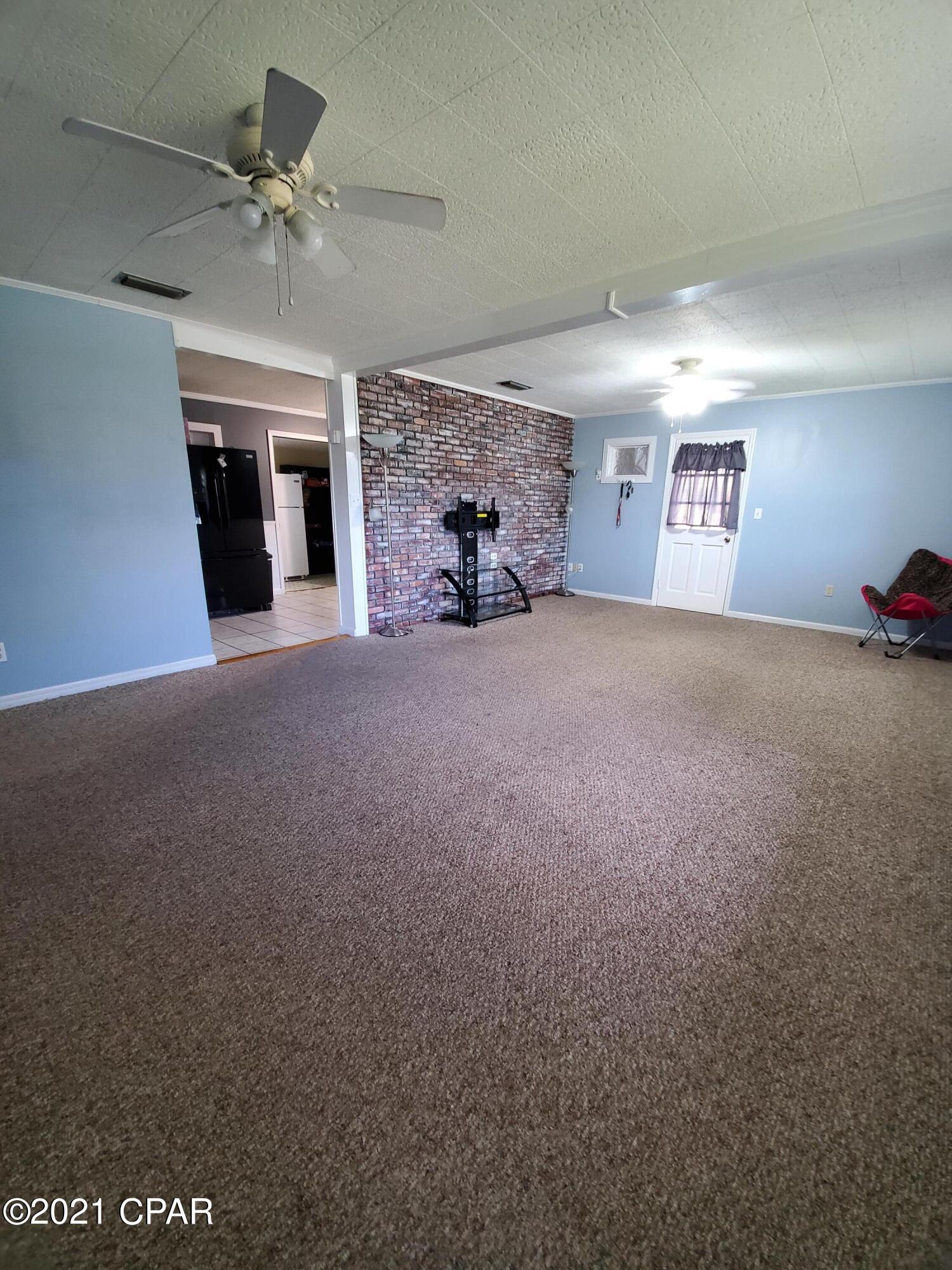 Hentz 1st Add Unit B - Residential