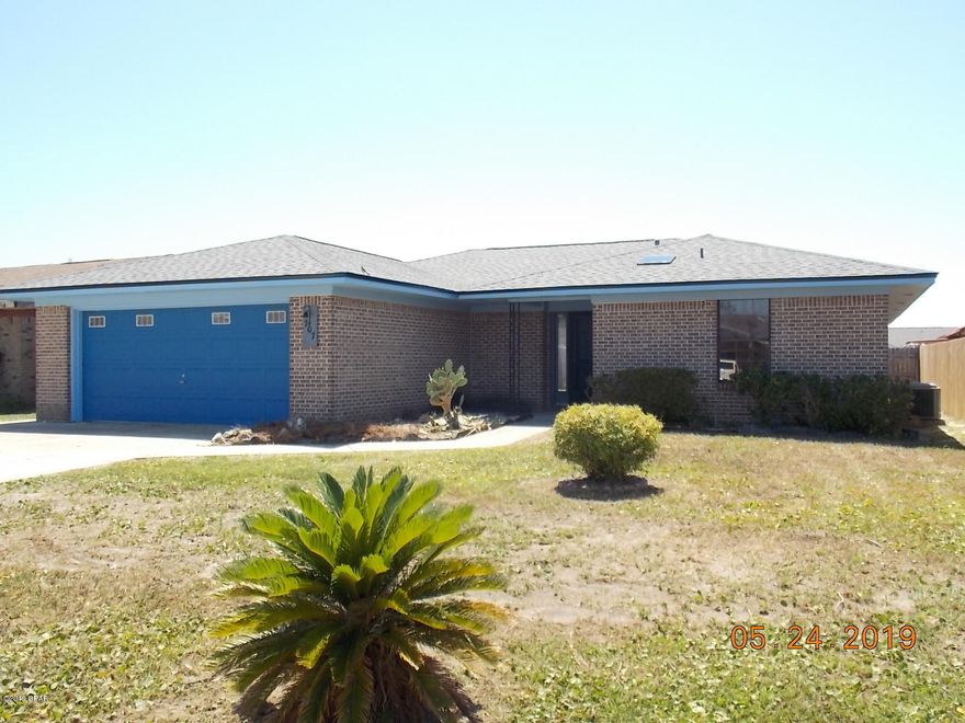 CURRENTLY UNDER CONTRACT, SELLER ACCEPTING BACKUP OFFERS

Brick Ranch with Garage on quiet street in Callaway. Near shopping, schools.  Tyndall AFB, Boat Access, and more. Home withstood a Cat 5 Hurricane with nothing more than a few shingles missing and a broken window. 



Save on your insurance and feel safer with All Hip Roof, Hurricane/Wind Clips, and New Roof in 2019. 



Huge garage for storage and toys. Front, Side, and Rear covered patios. kitchen with eating area, separate dining room, and large living room. 



Master bedroom has separate entrance to patio, large walk in closet, walk-in shower and HUGE bathtub. 



Come and See!