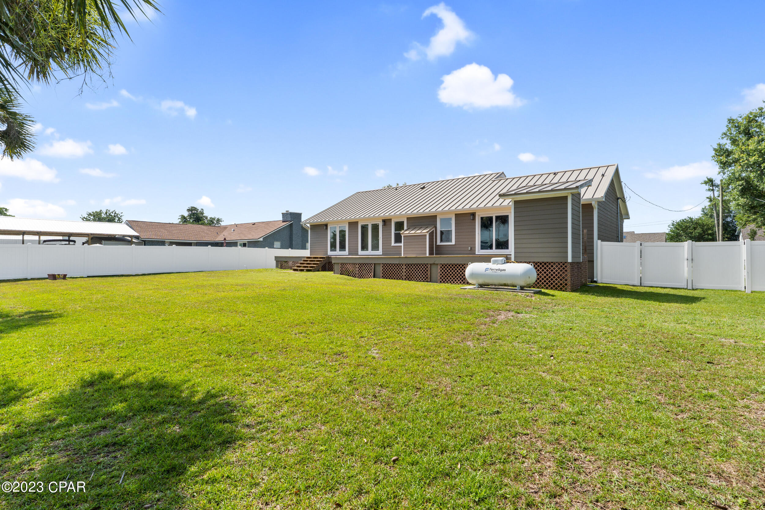 Baywood Shores Est Unit 5 - Residential