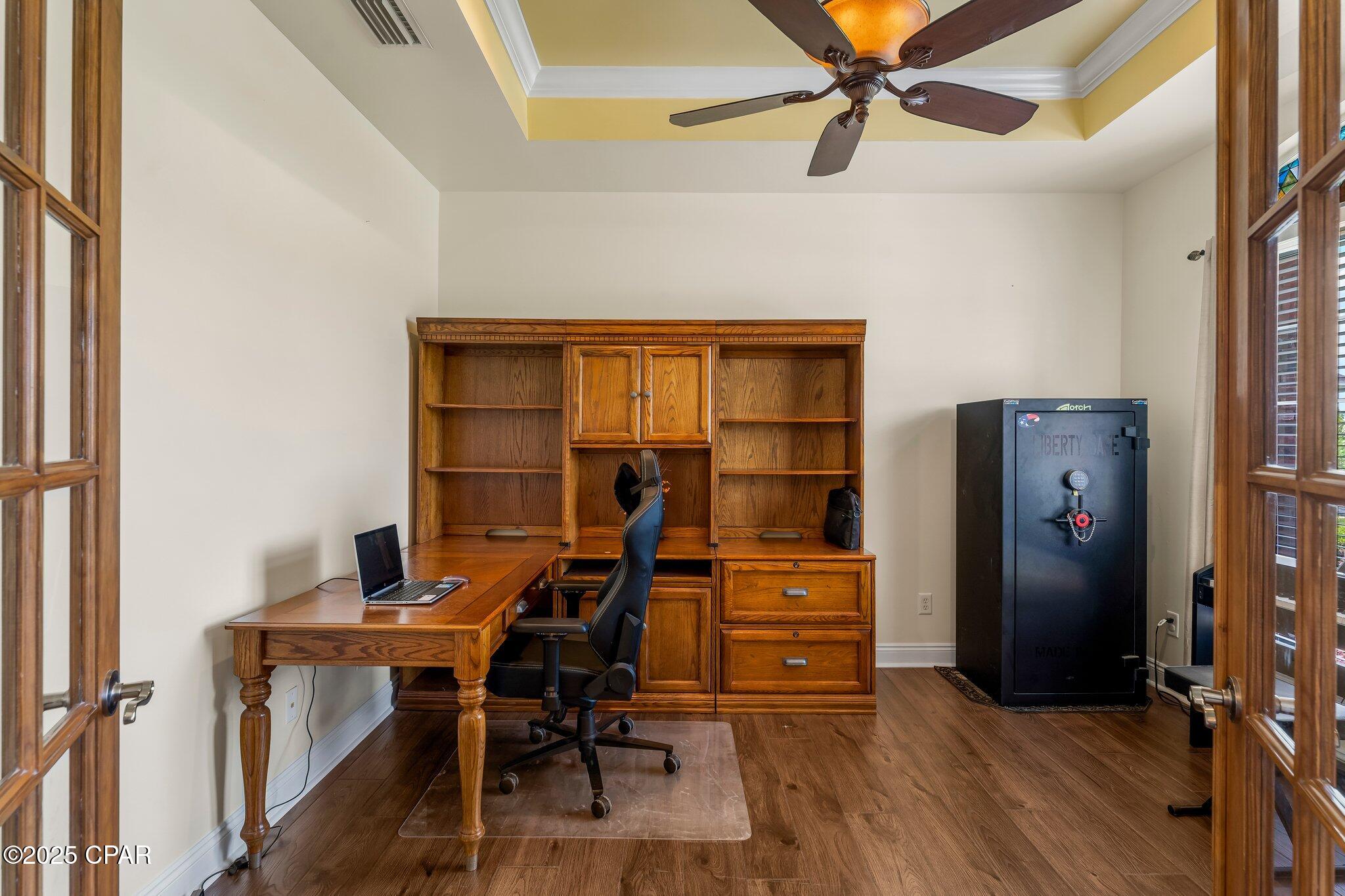 Kirkland Manor - Residential