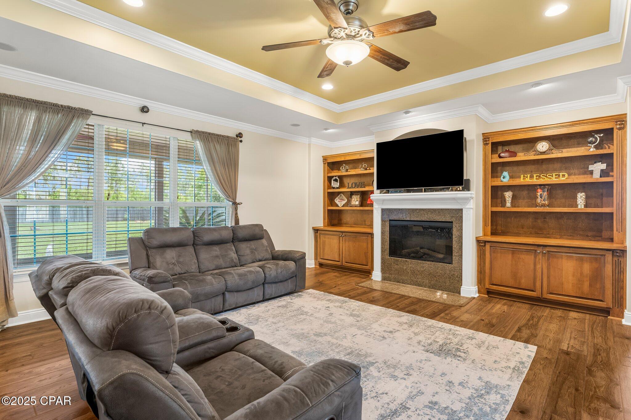 Kirkland Manor - Residential