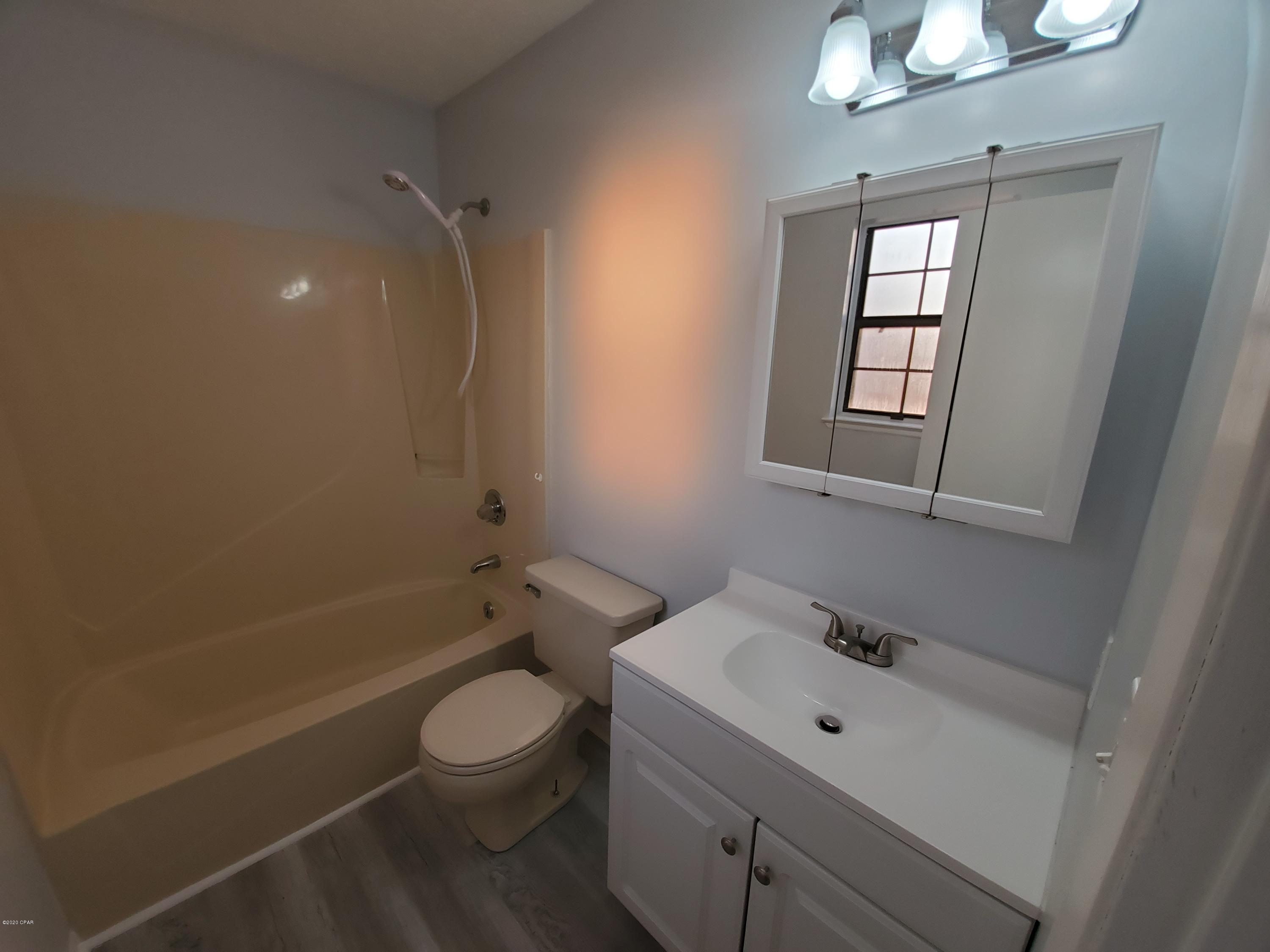 [No Recorded Subdiv] - Residential Lease