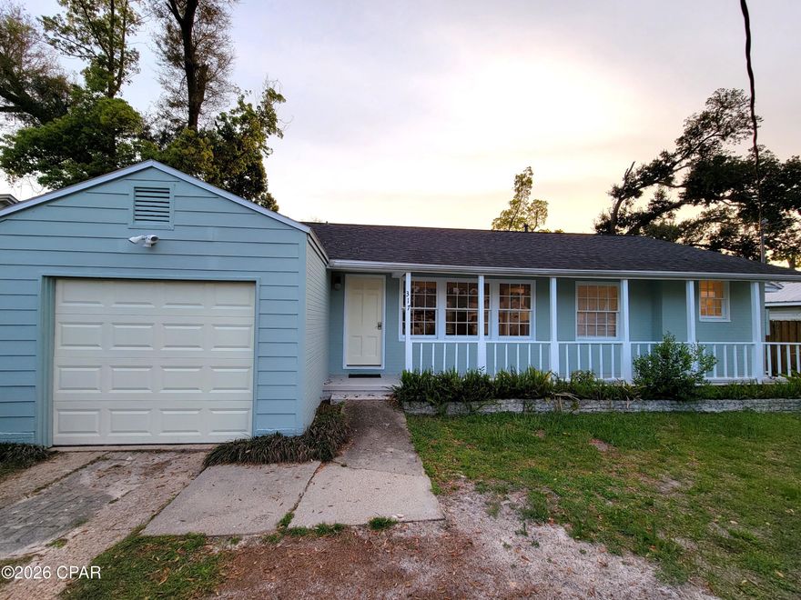Charming 2 bedroom, 1 bath home with single car garage located in the Panama City- (The Cove).  Split bedroom floorplan.   The home features hardwood flooring.  The kitchen was updated & remodel with new cabinets and equipped with a gas range, dishwasher and refrigerator. It has a nice dining area just off the kitchen. Spacious backyard and patio area. Convenient to downtown shopping and restaurants, schools, and more.  An Application is required- credit & background check, verification of income and employment.
Call to schedule a tour today.
