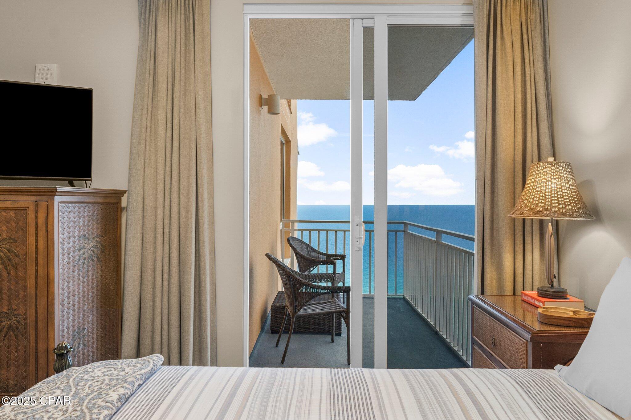 Splash Condo - Residential