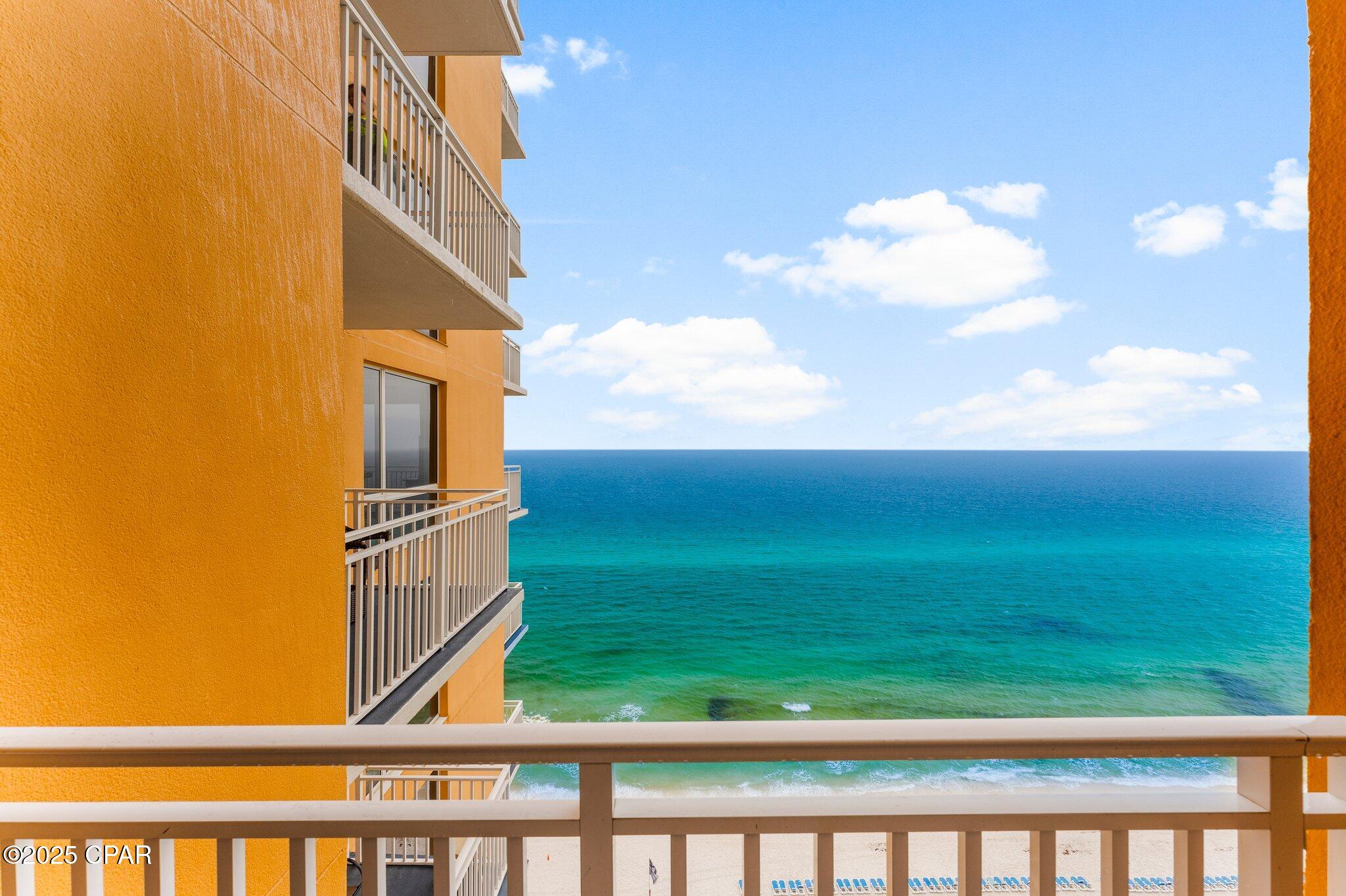 Splash Condo - Residential