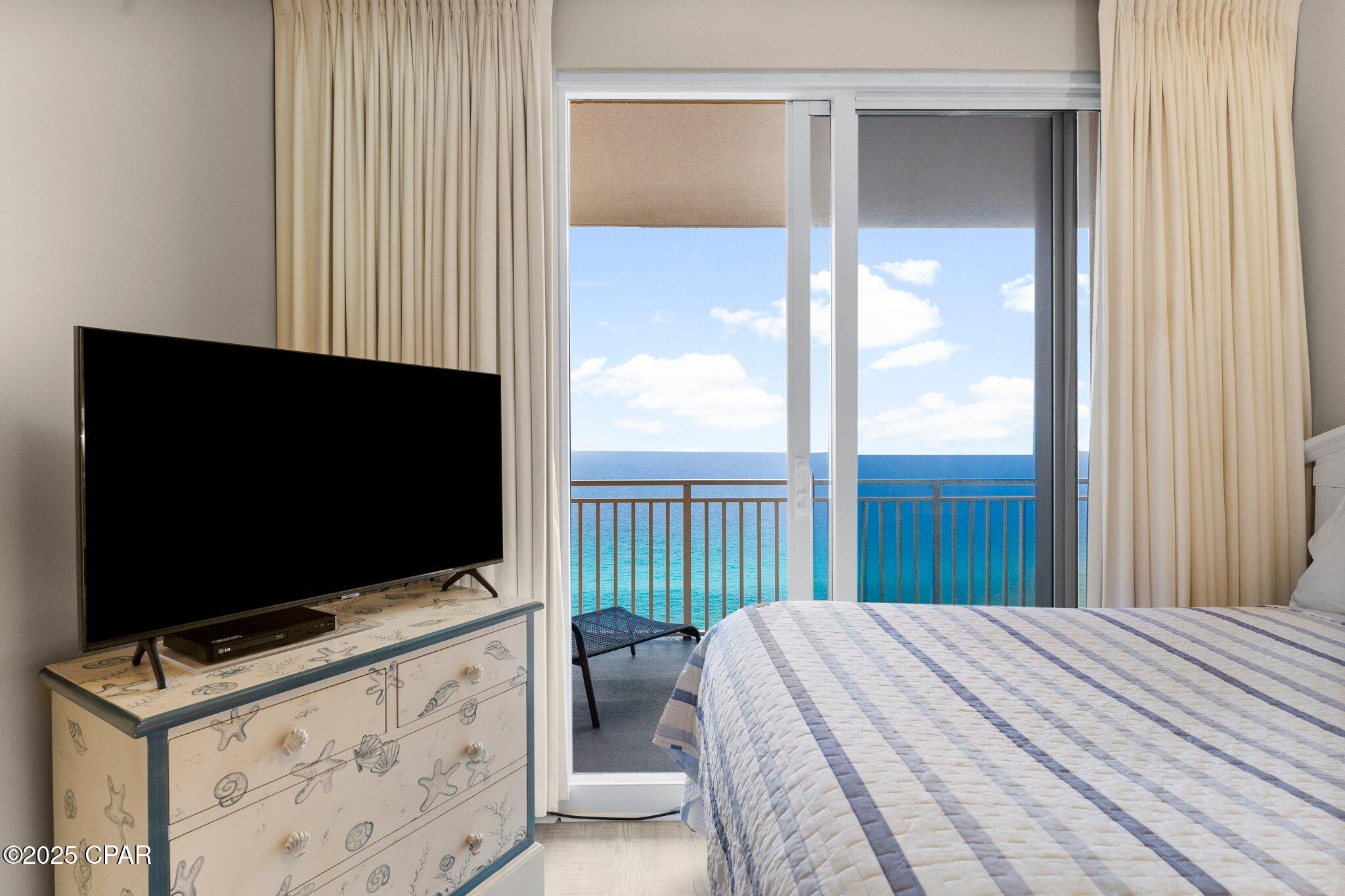 Splash Condo - Residential