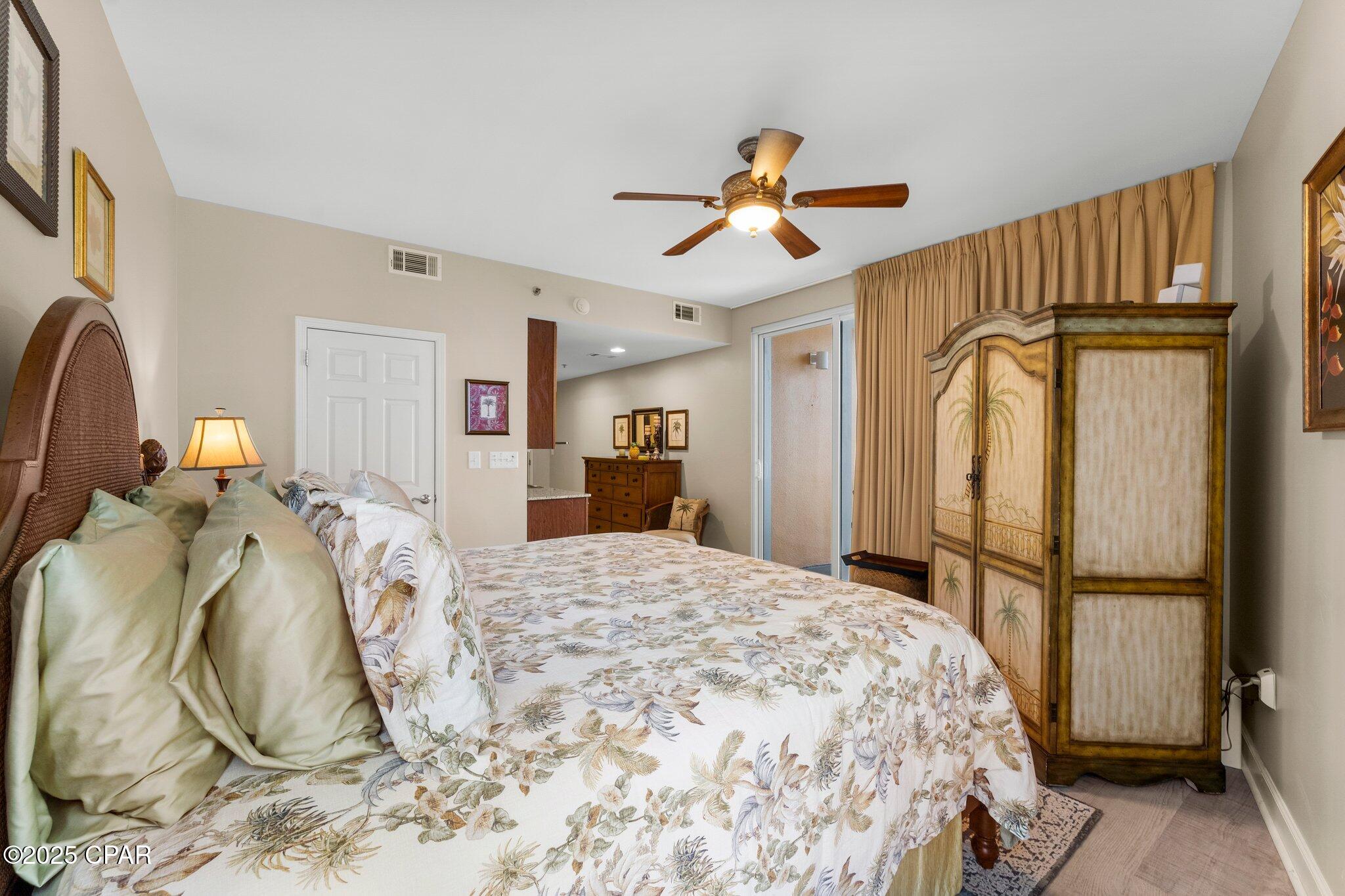 Splash Condo - Residential