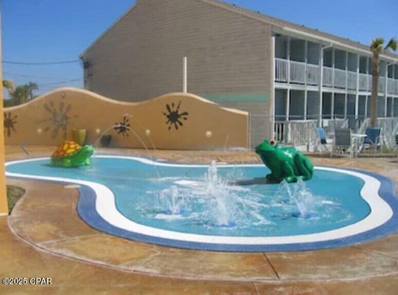 Splash Condo - Residential