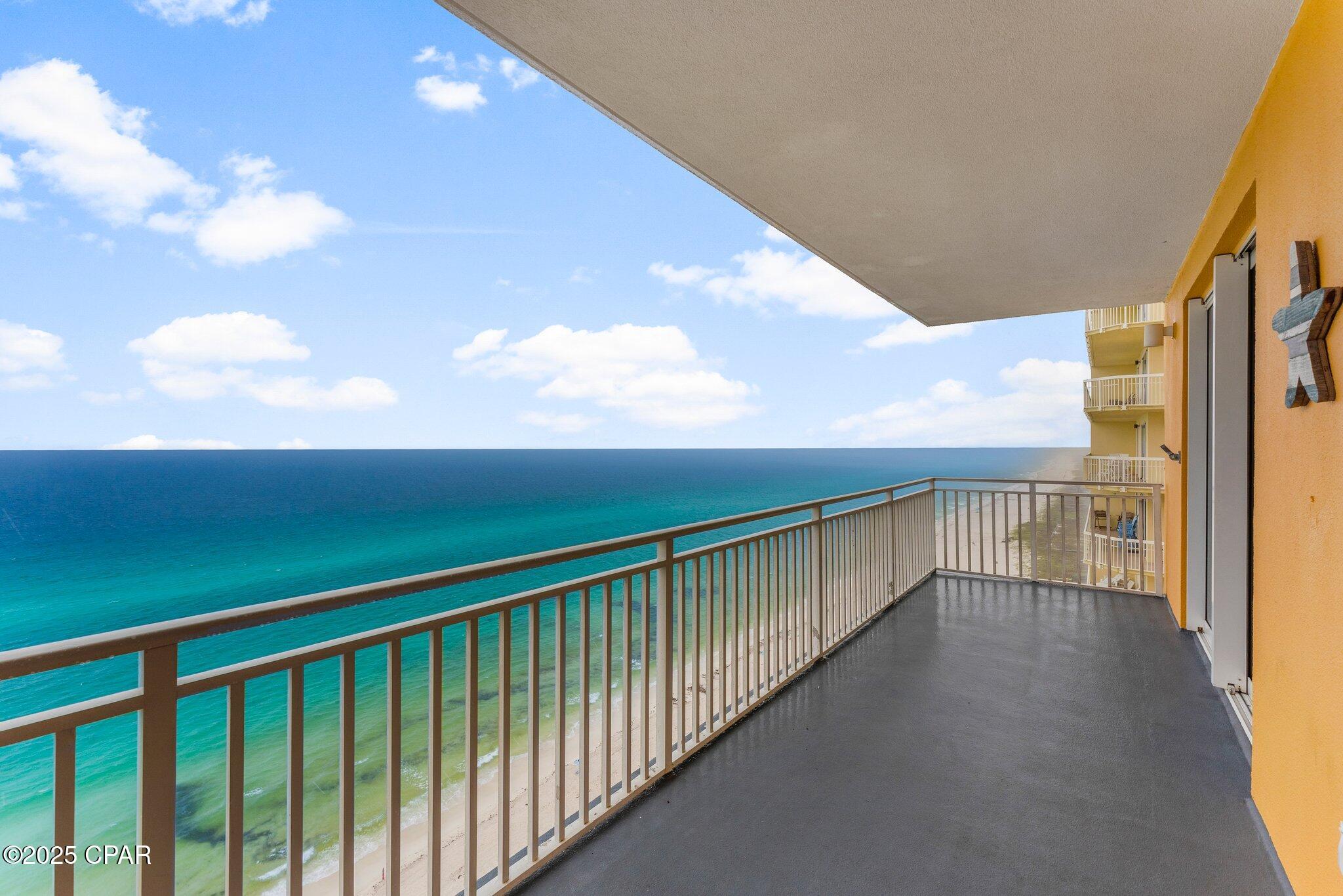 Splash Condo - Residential