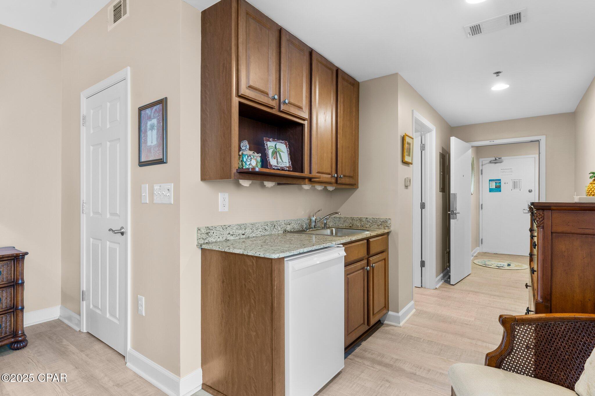 Splash Condo - Residential