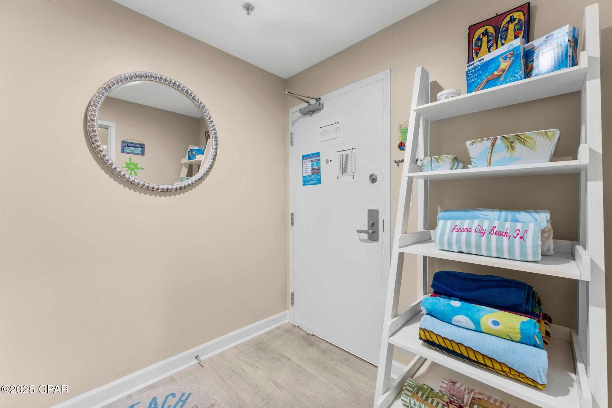 Splash Condo - Residential