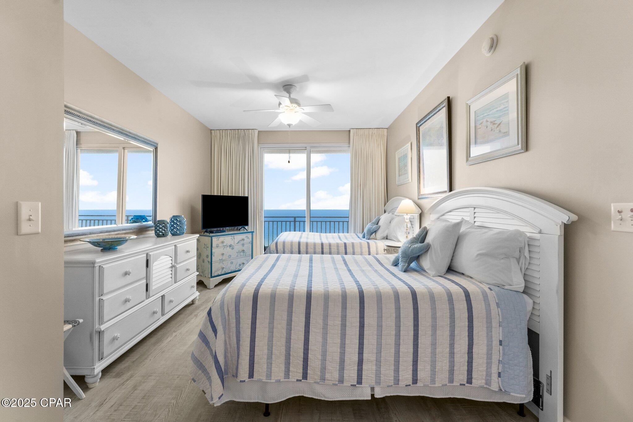 Splash Condo - Residential