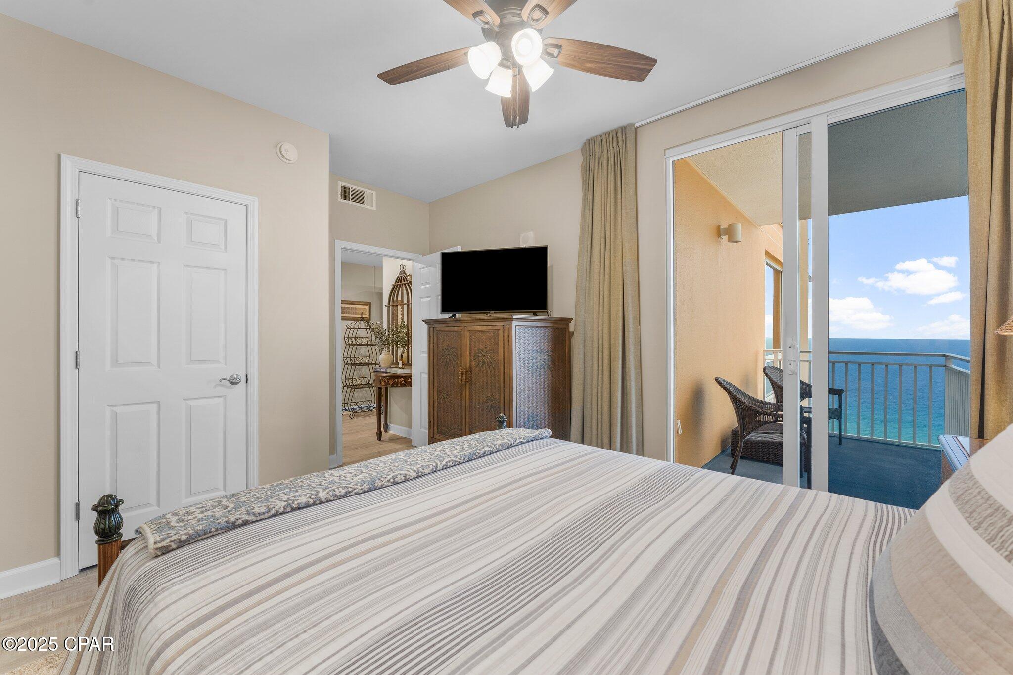 Splash Condo - Residential