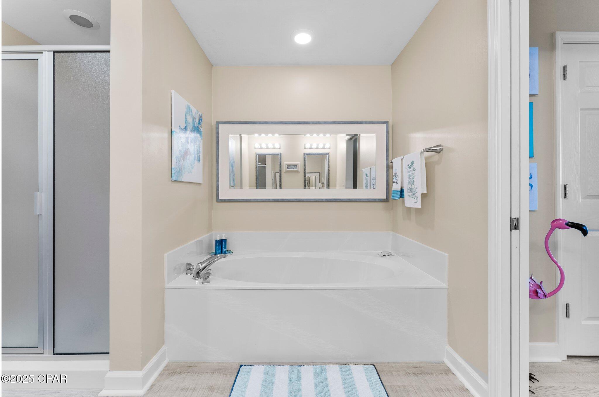 Splash Condo - Residential