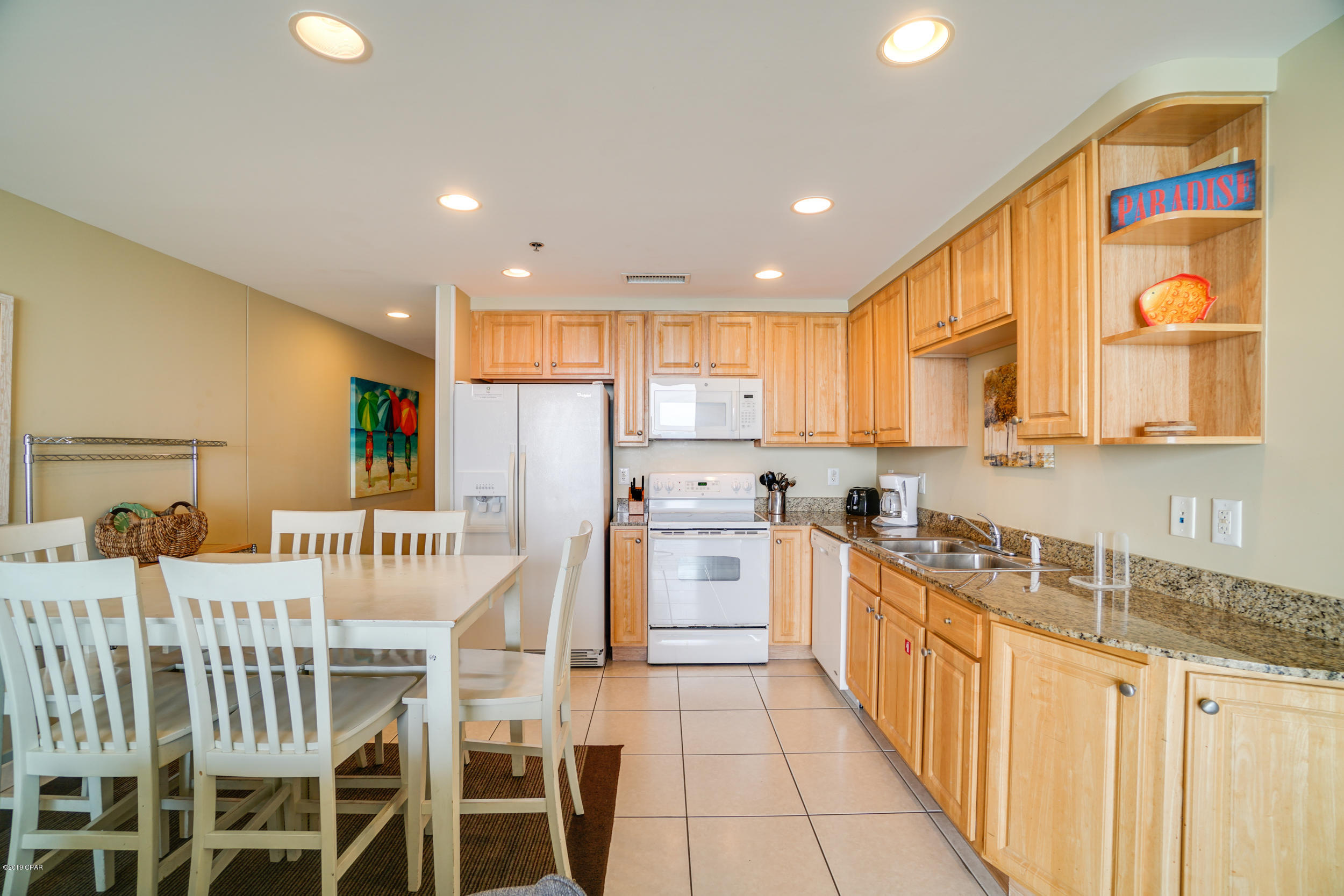 Splash Condo - Residential