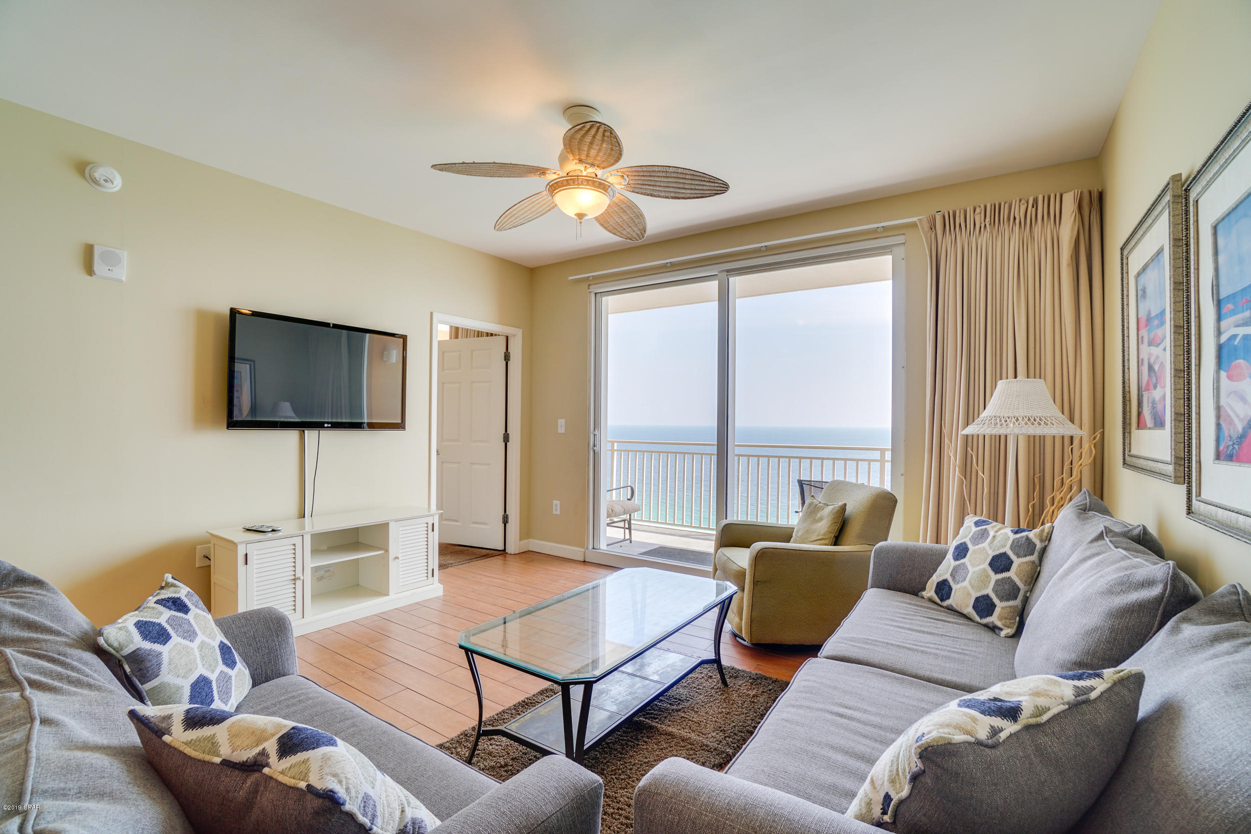 Splash Condo - Residential