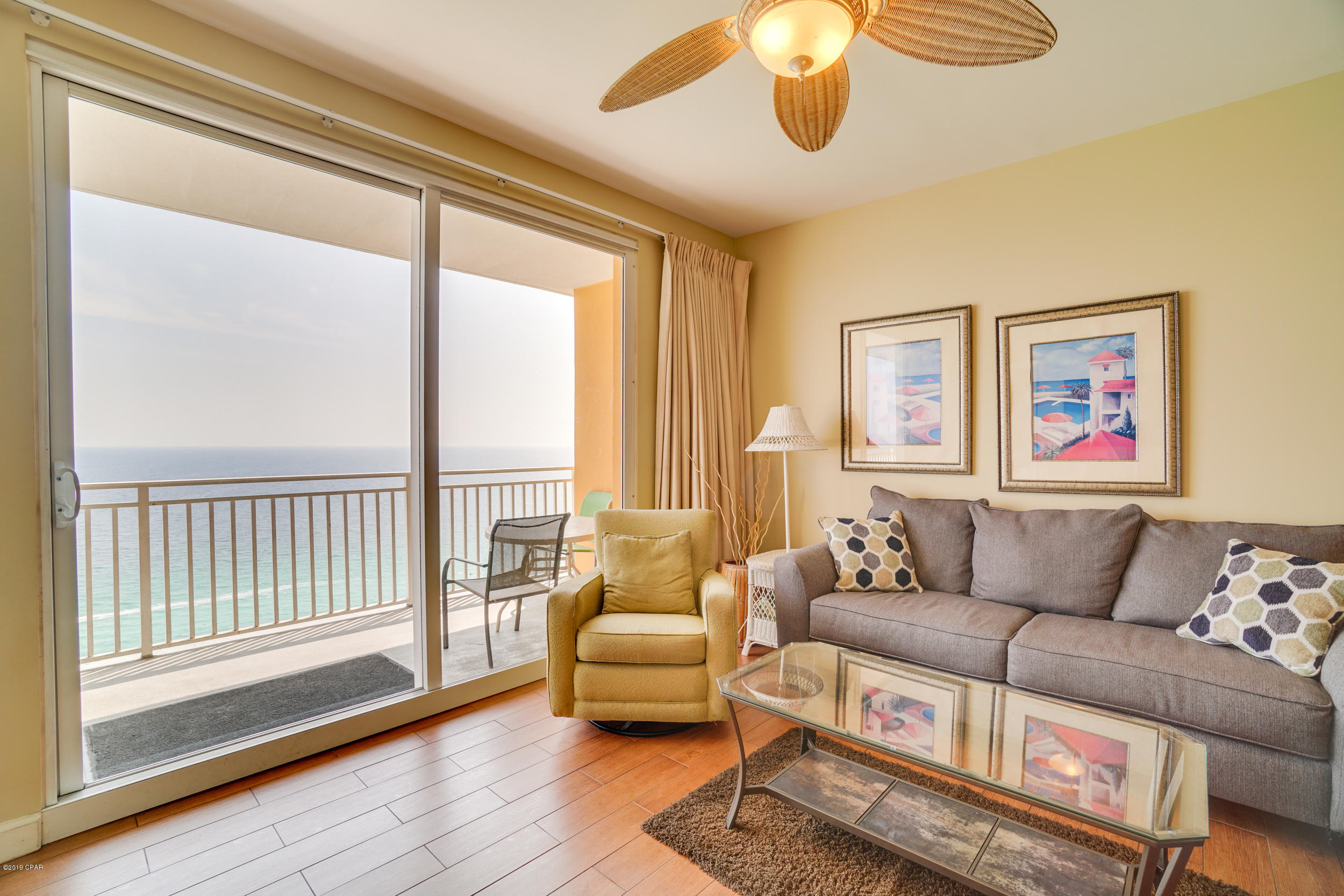 Splash Condo - Residential