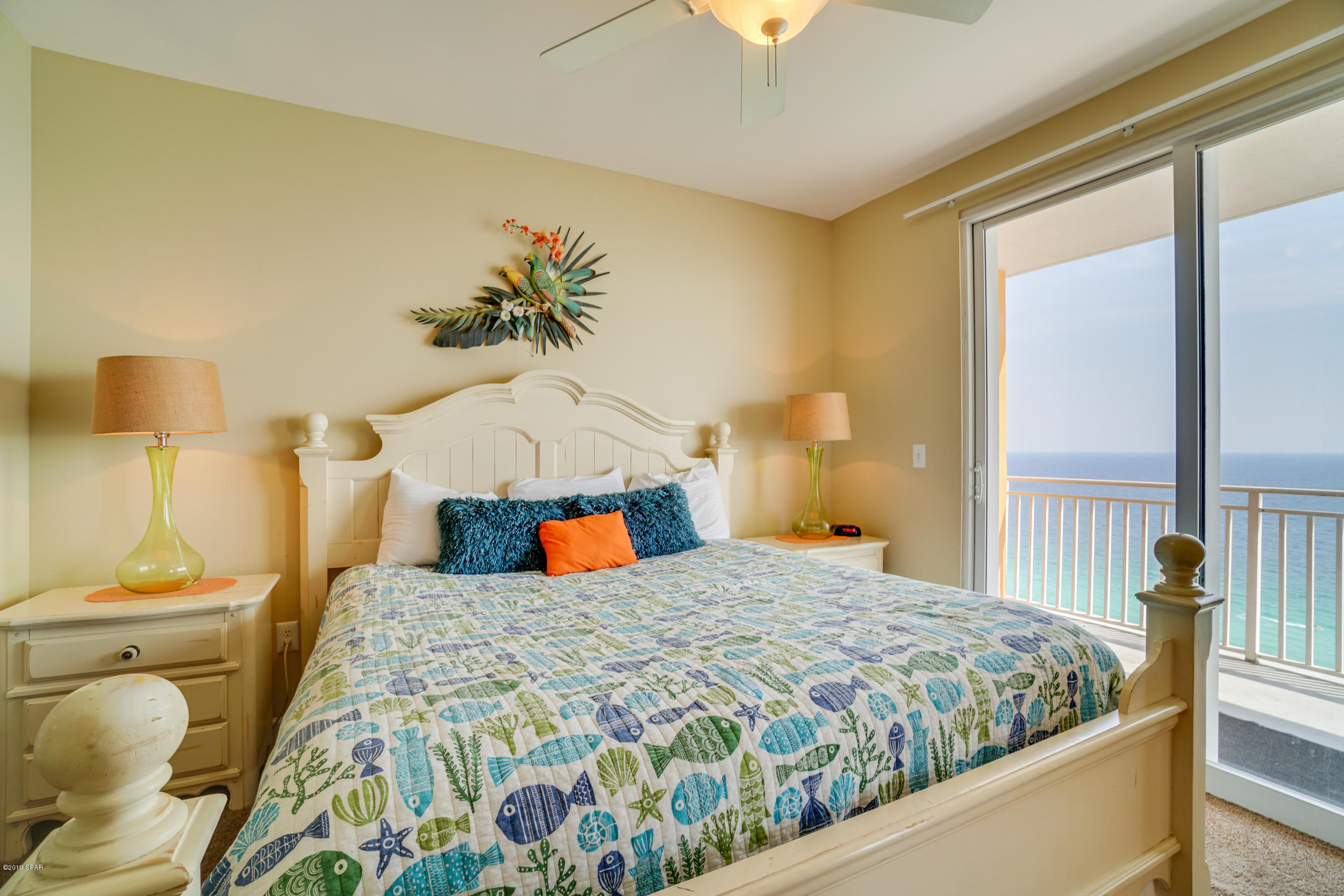 Splash Condo - Residential