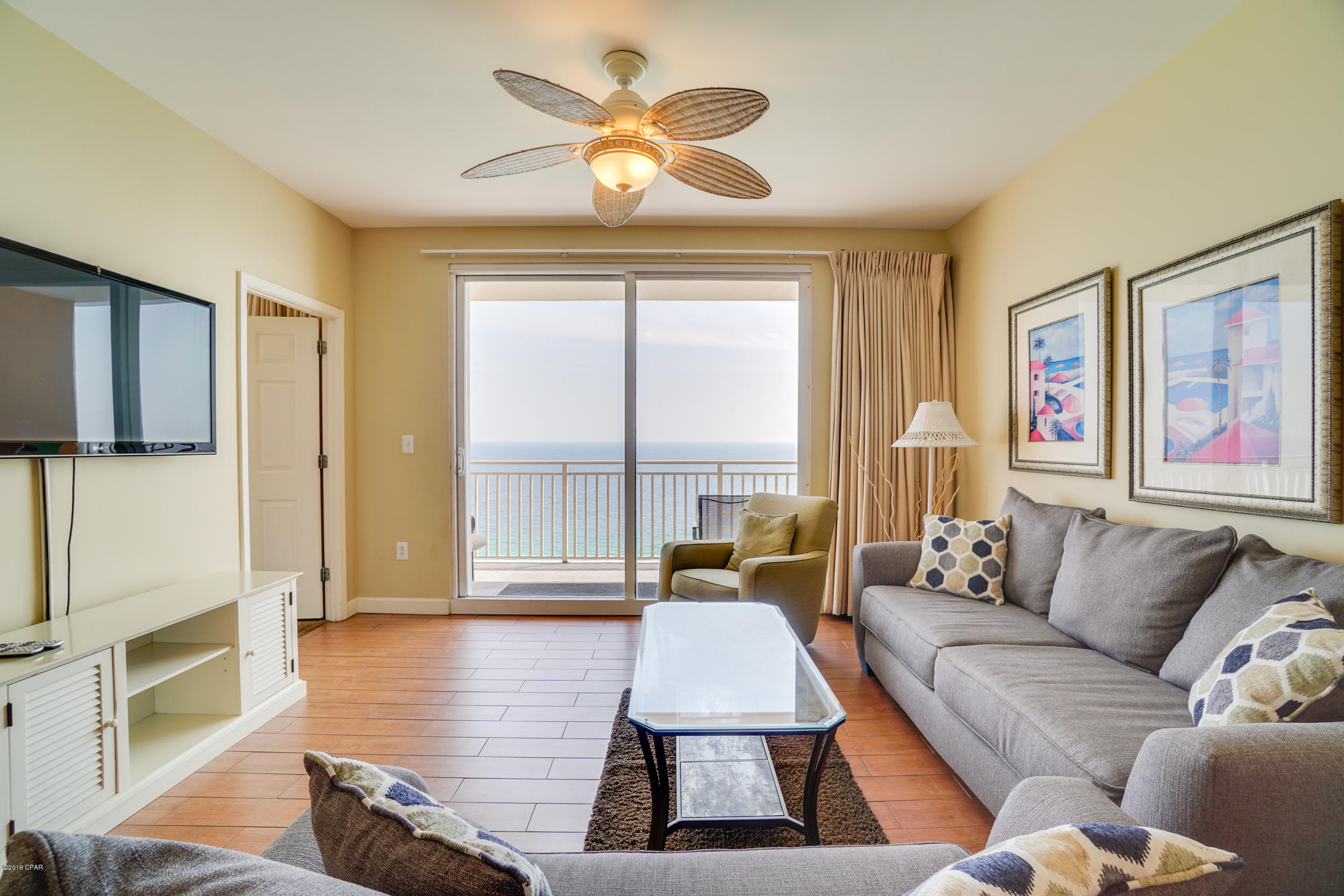 Splash Condo - Residential