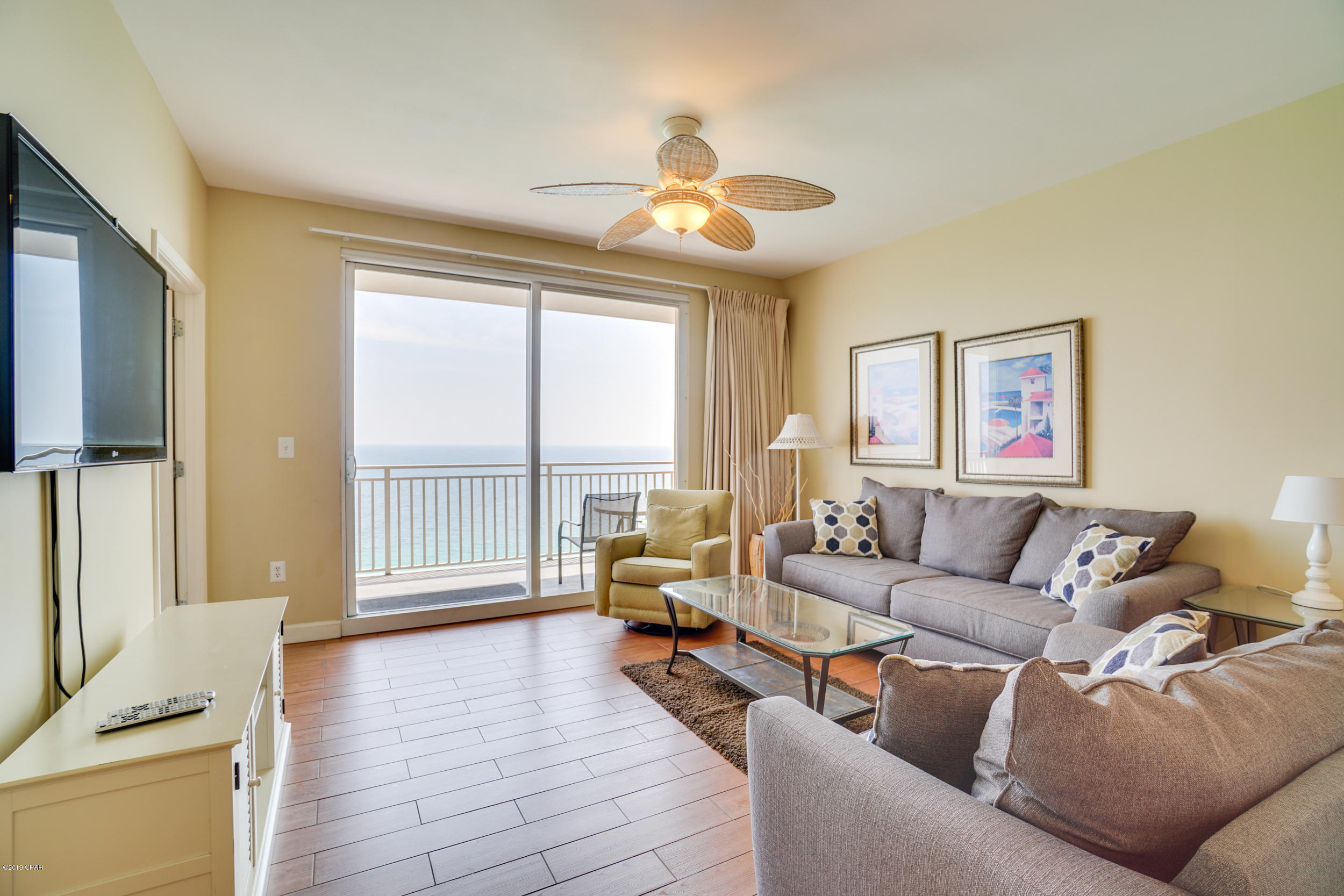 Splash Condo - Residential