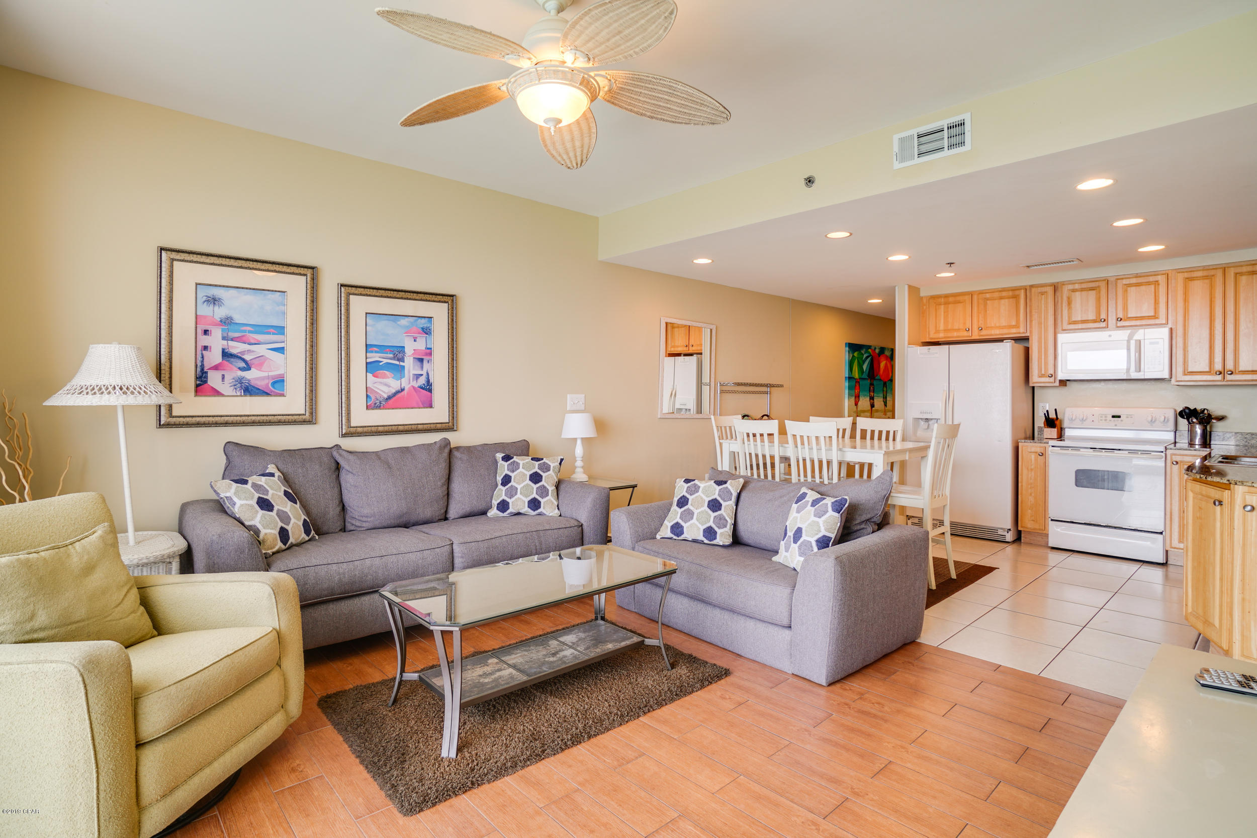 Splash Condo - Residential