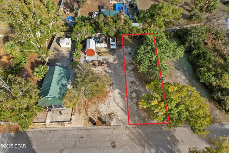 This mixed use, residential or commercial property is close to the expanding downtown area of Panama City.