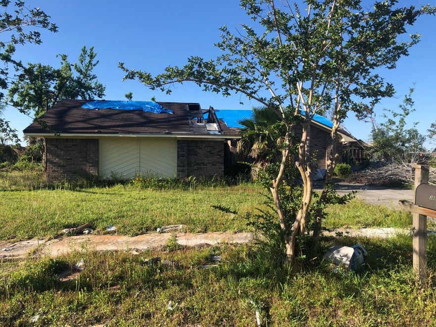 CURRENTLY UNDER CONTRACT, SELLER ACCEPTING BACKUP OFFERS'ATTENTION INVESTORS! Great opportunity to own a large  4 bdr/2 bath home in Forest Park. This  home features a split bedroom,big kitchen and spacious family room. It suffered damage in Hurricane Michael and now and now is your chance to bring it back! Great neighborhood. It needs a new roof and sheetrock and flooring. CASH ONLY!