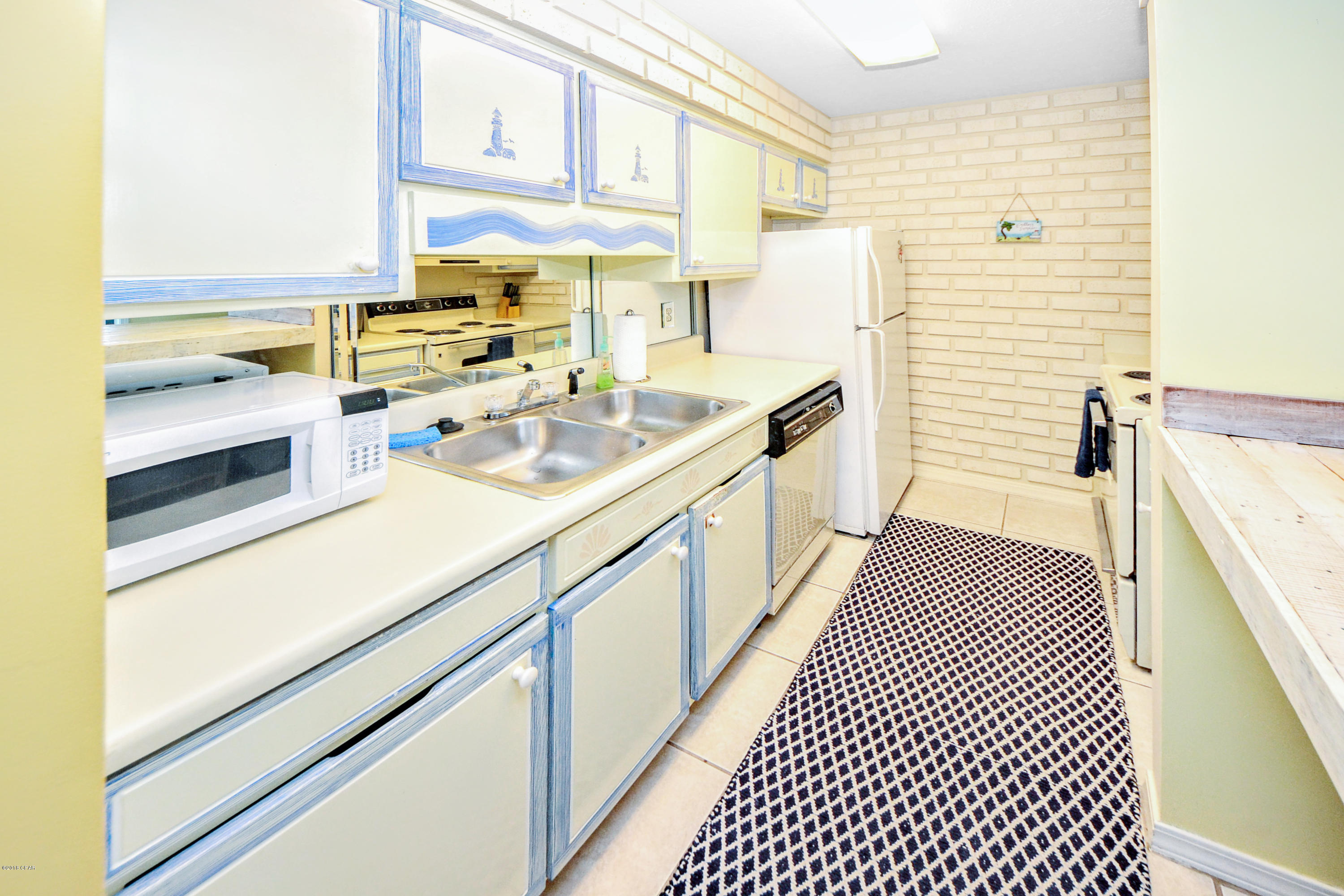 Endless Summer II - Residential