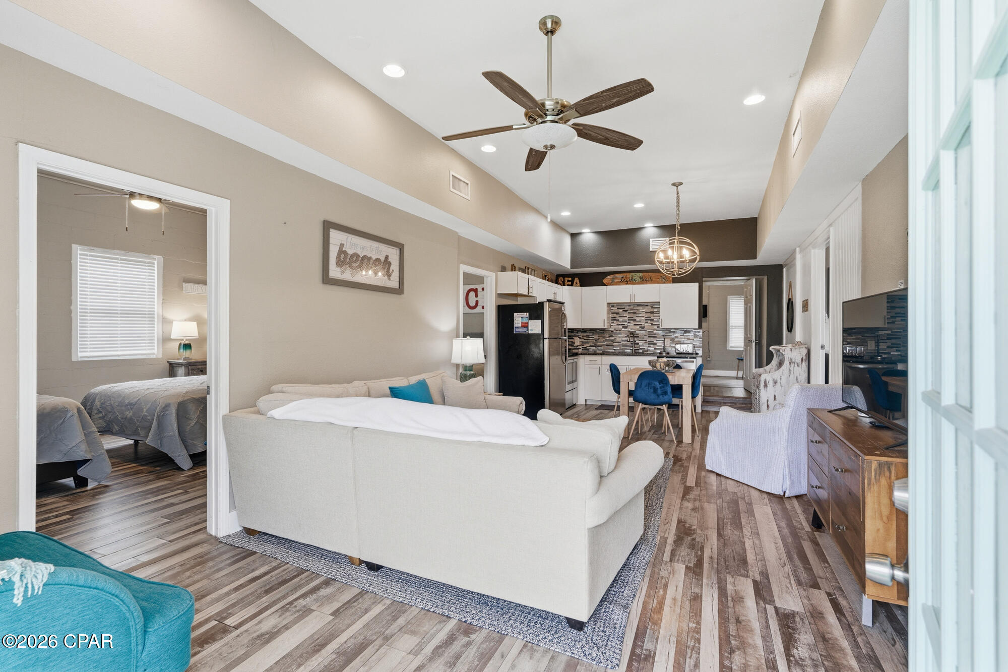 Laguna Beach Estates 5th Add - Residential